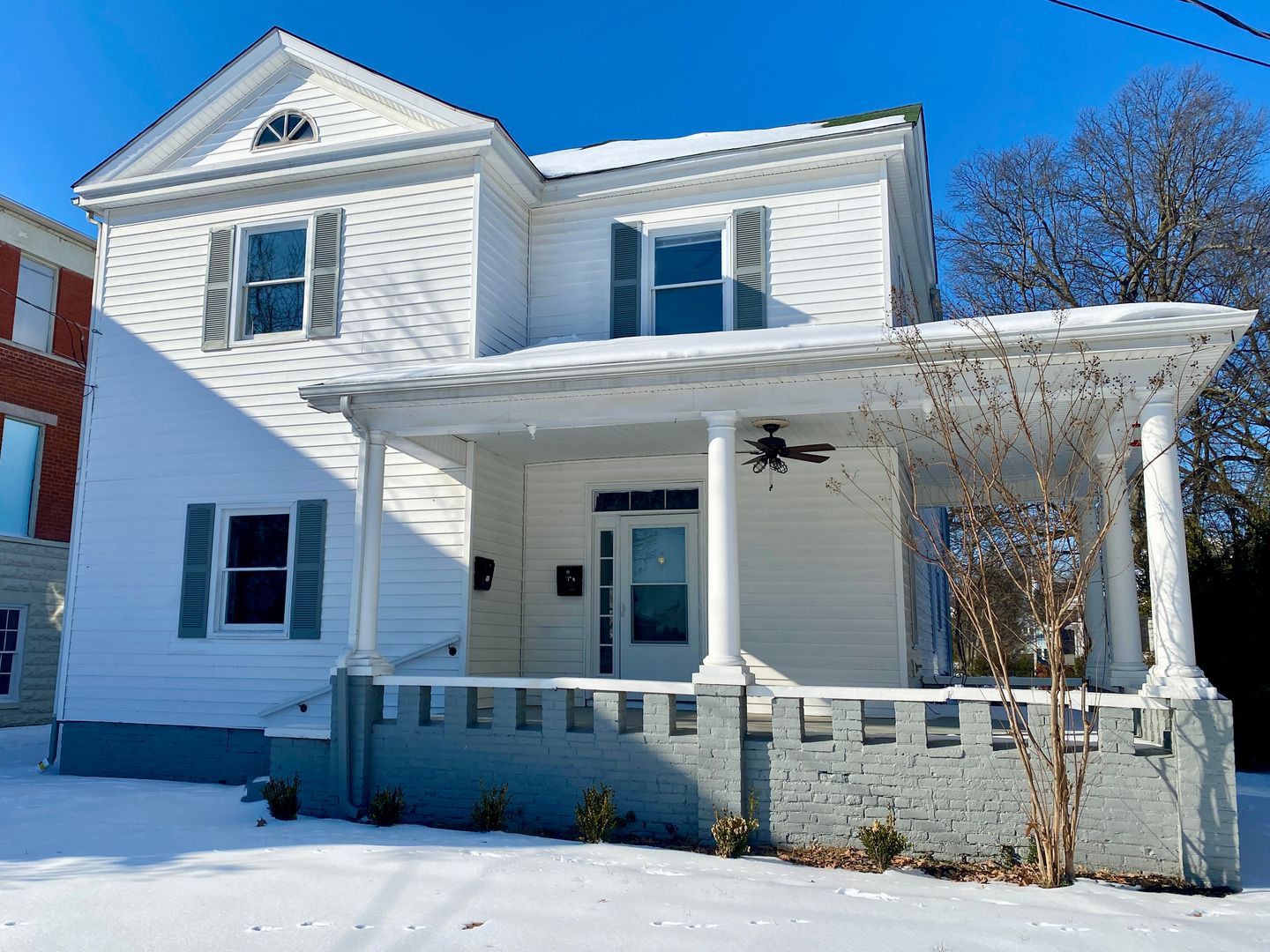 Paducah Apartment: 1643 Monroe St.