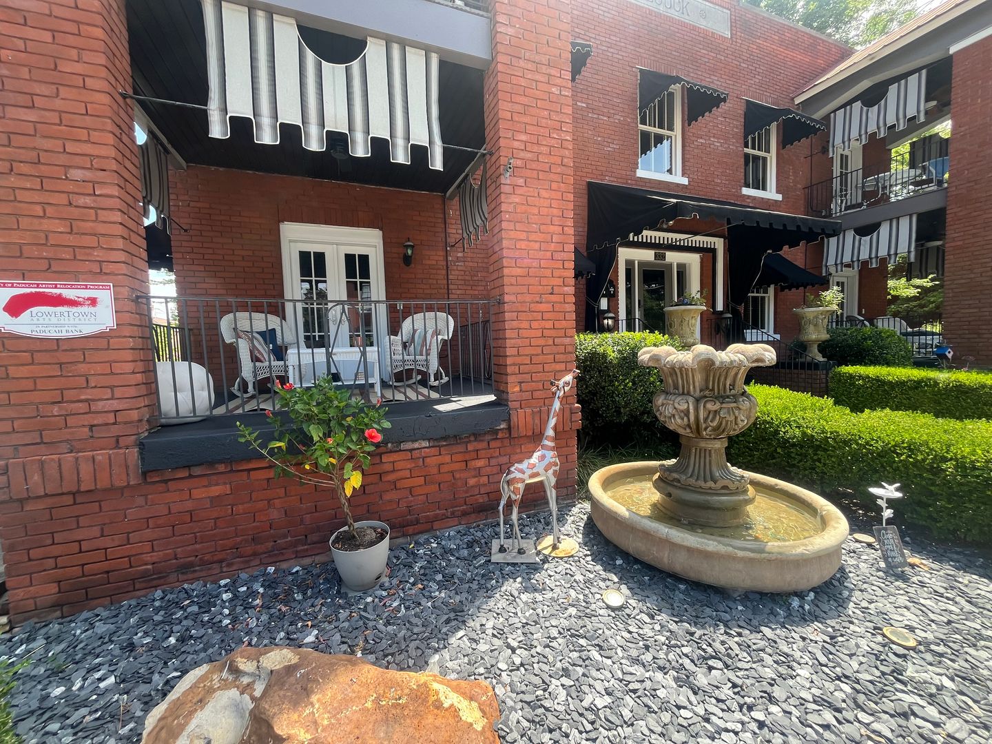 Paducah House: 332 N N 6TH ST