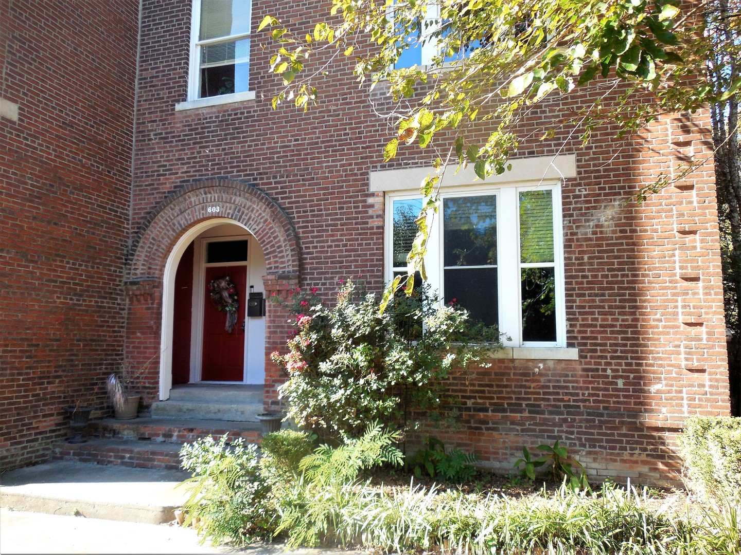 Paducah House: 603A N. 6th St.