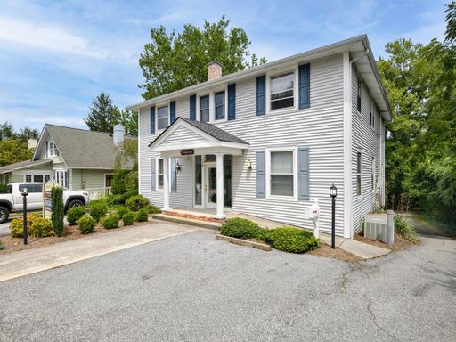 Professional Office Suite for Lease in Hendersonville