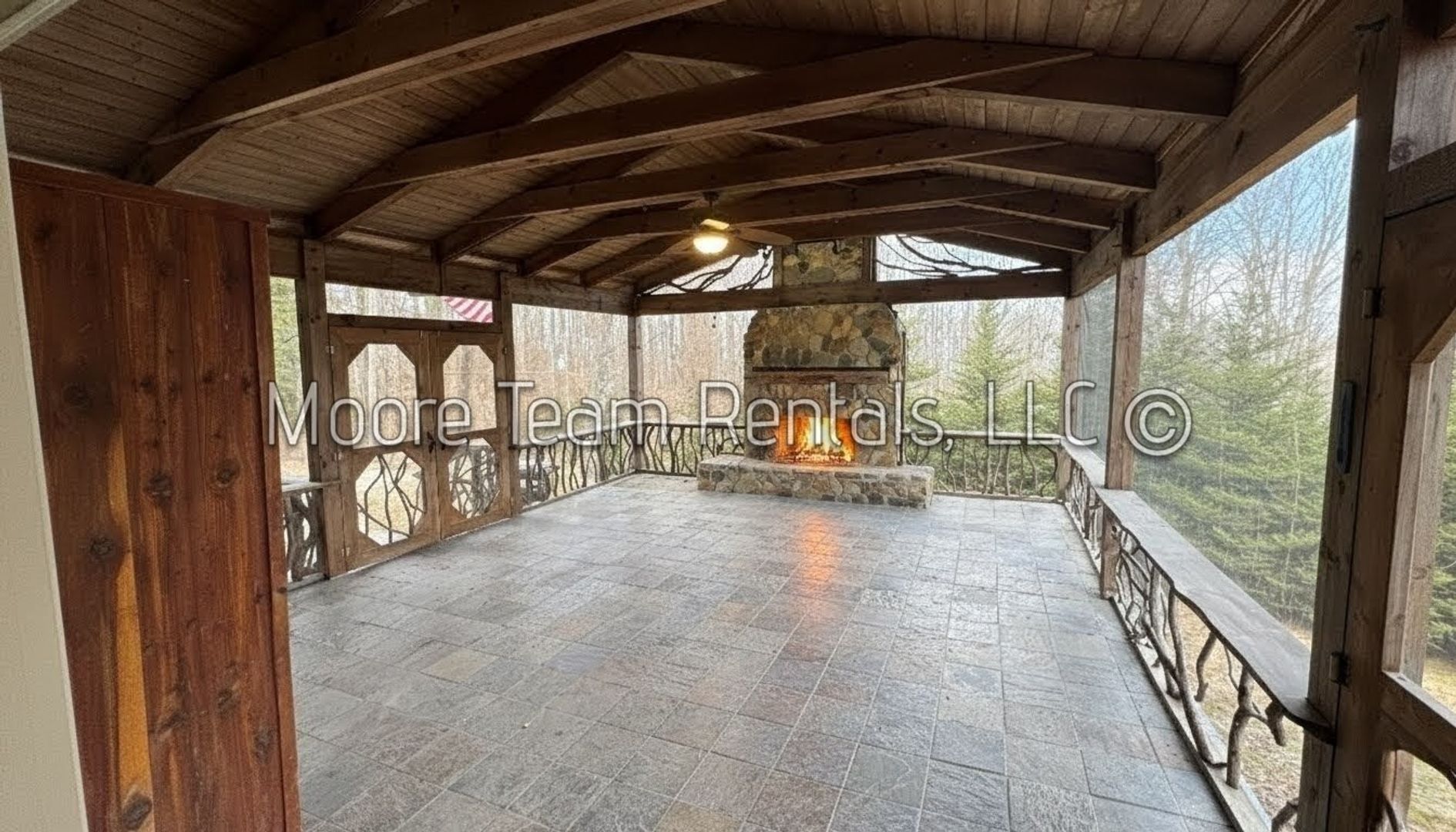 Hendersonville House: 1032 Brightwater Dr