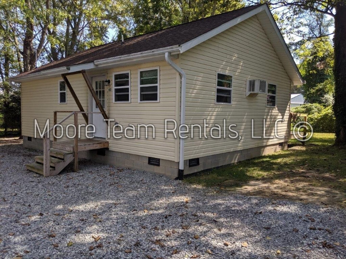 Hendersonville House: 622 Edgewood Avenue