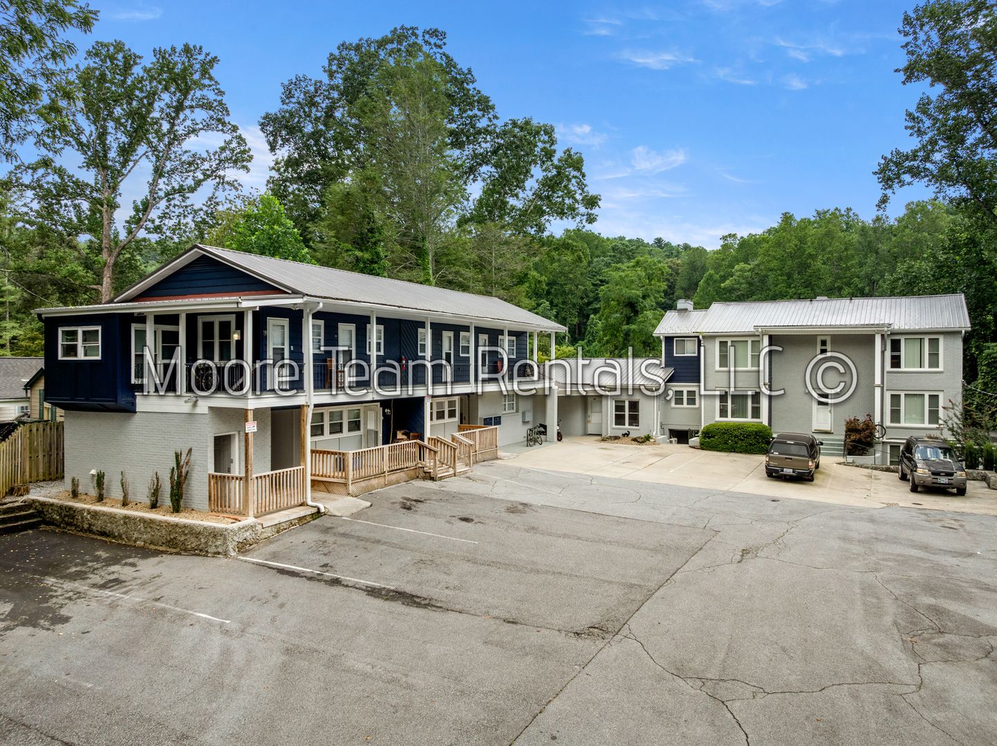 Laurel Park Apartment: 16 Lake Drive