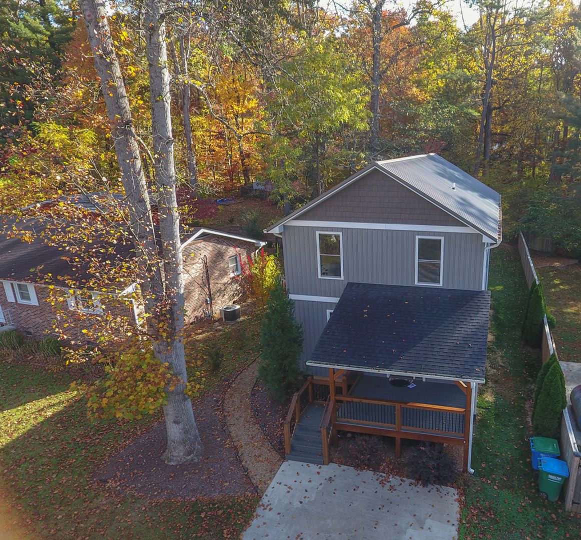 Arden House: 177 Locust Court