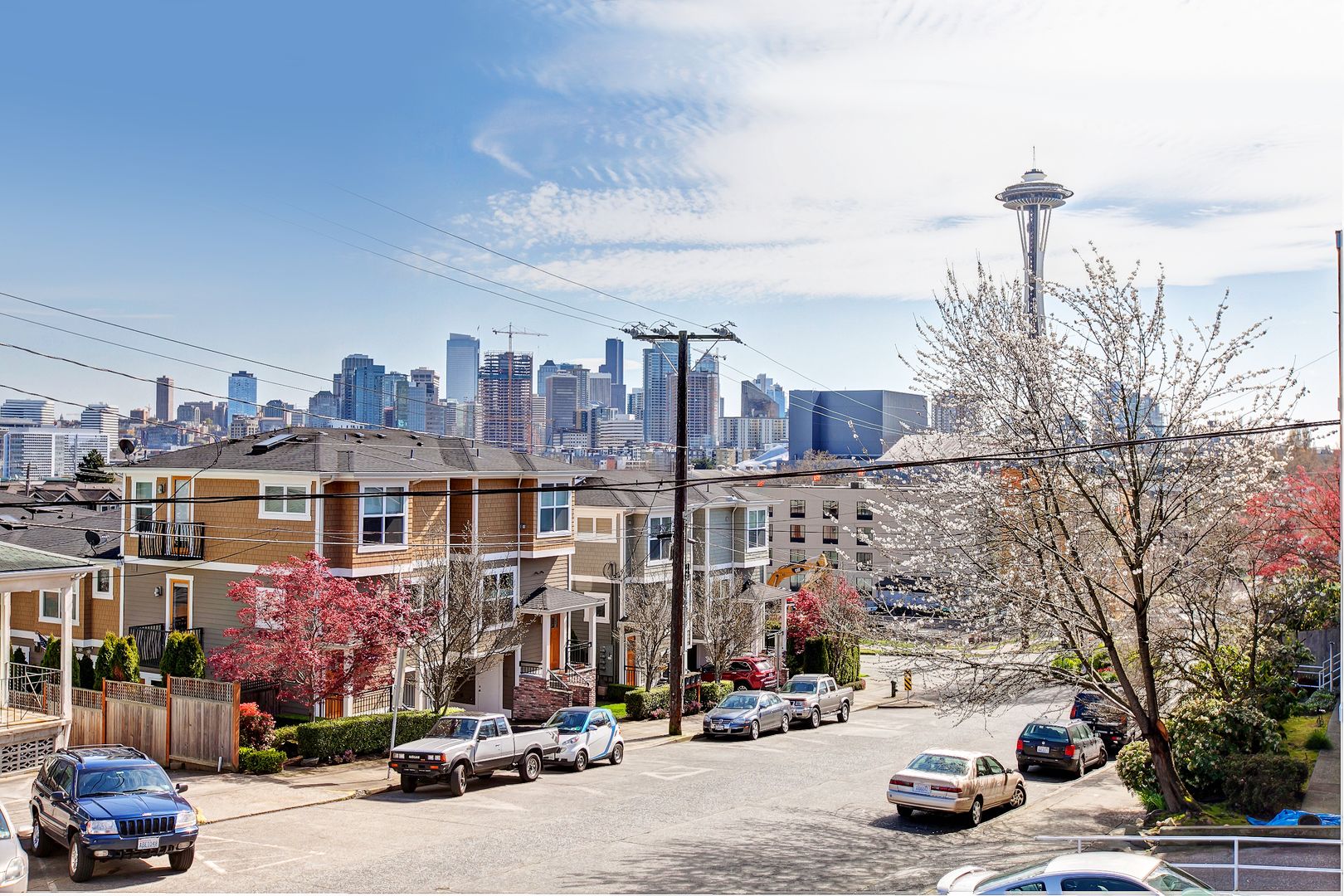 Seattle Apartment: 215 Aloha St