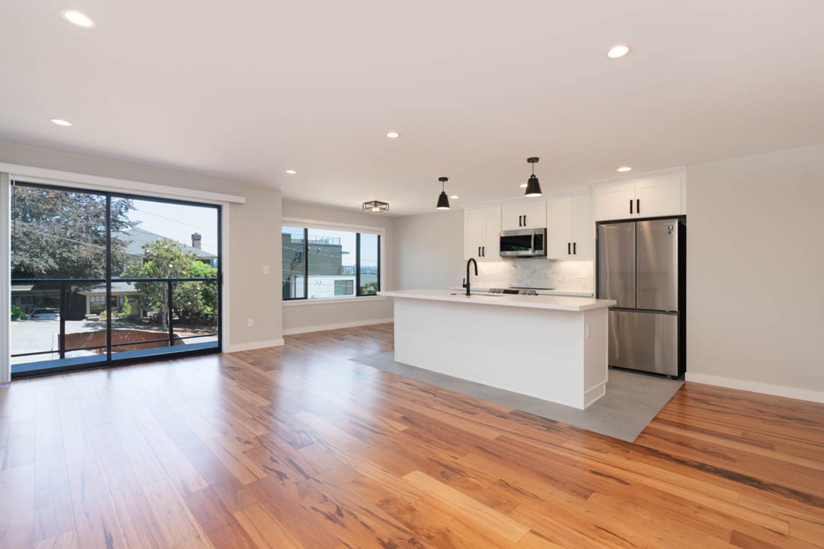 Seattle Apartment: 465 Garfield St