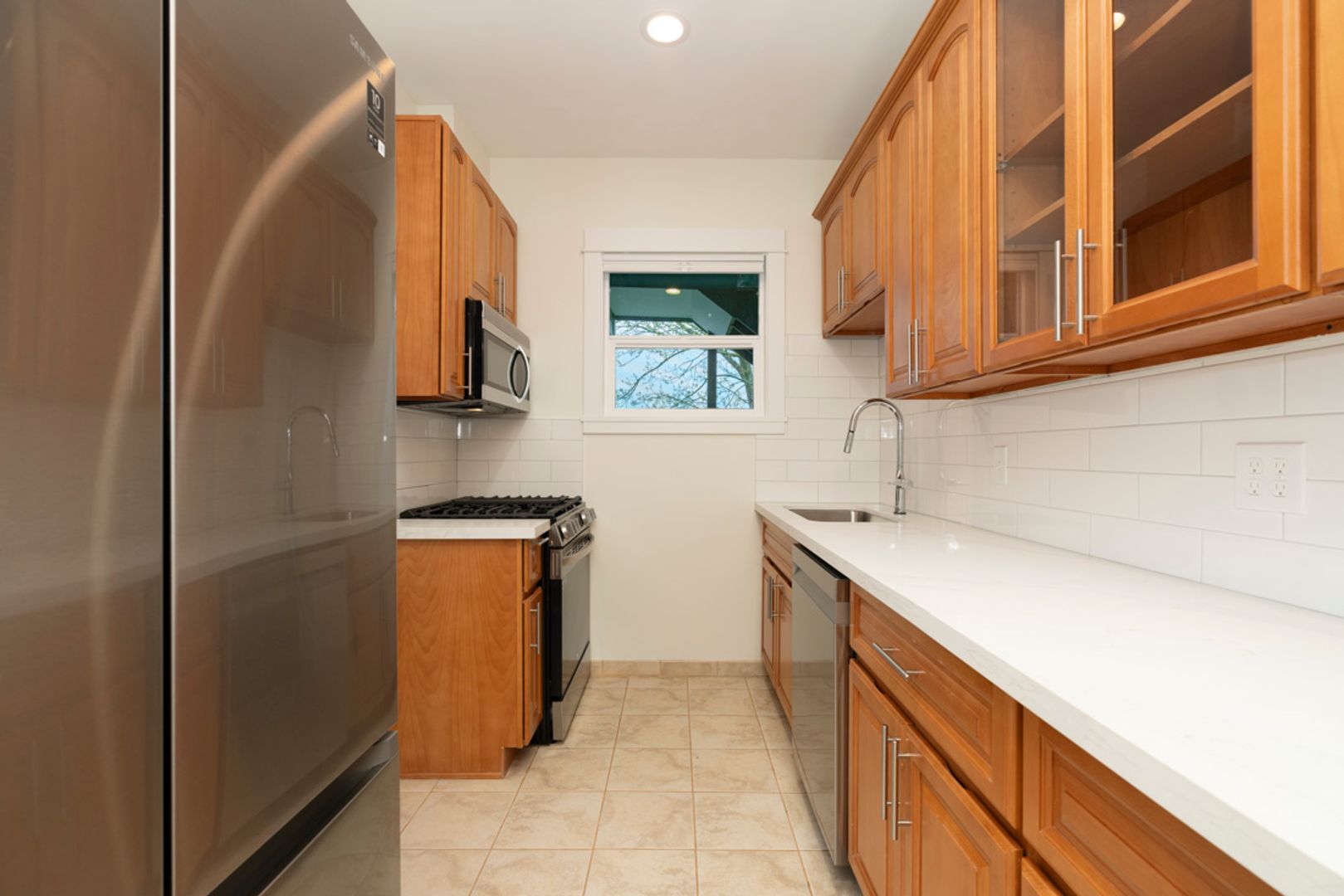 Seattle Apartment: 2123 4th Ave N