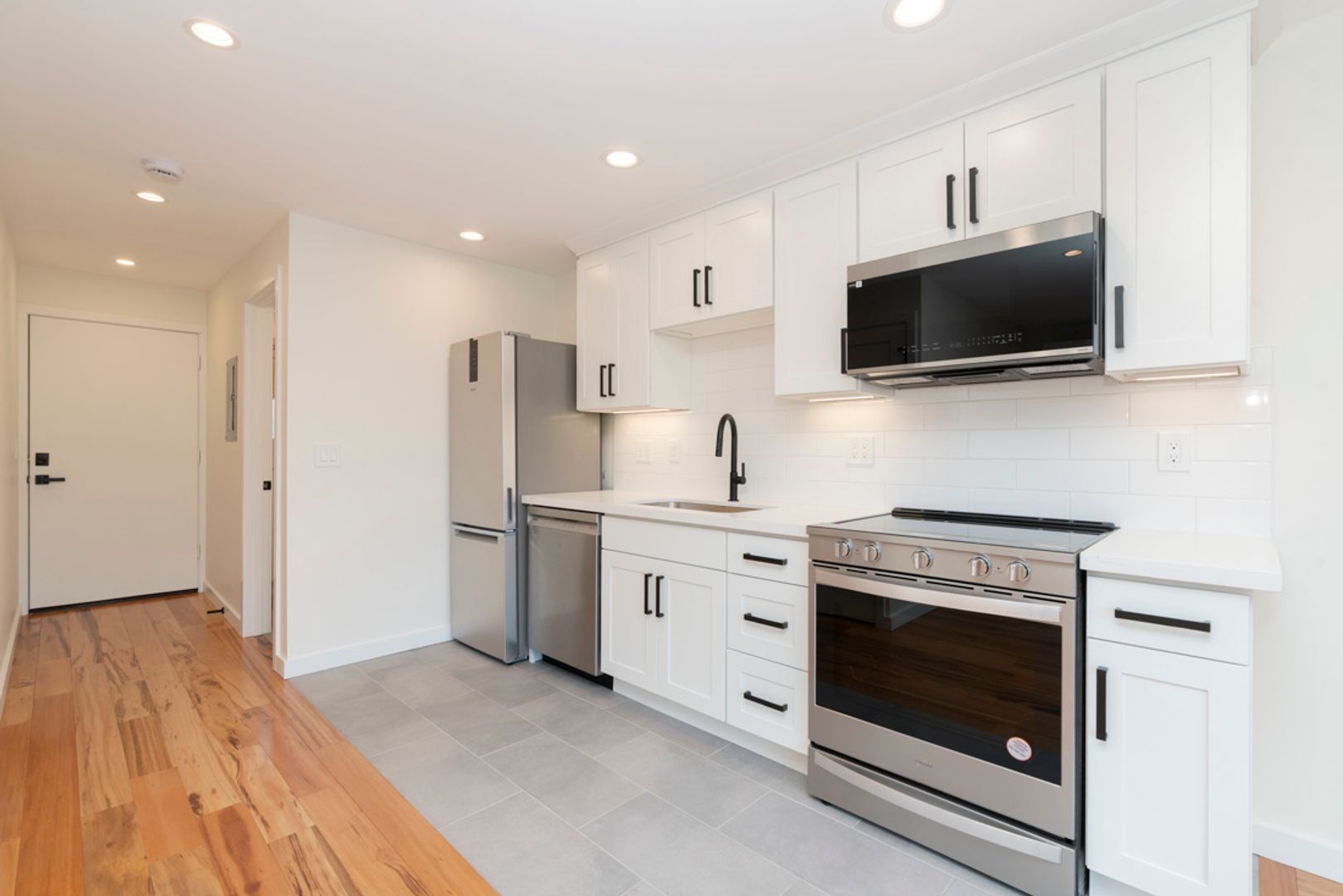 Seattle Apartment: 4501 Fremont Avenue North