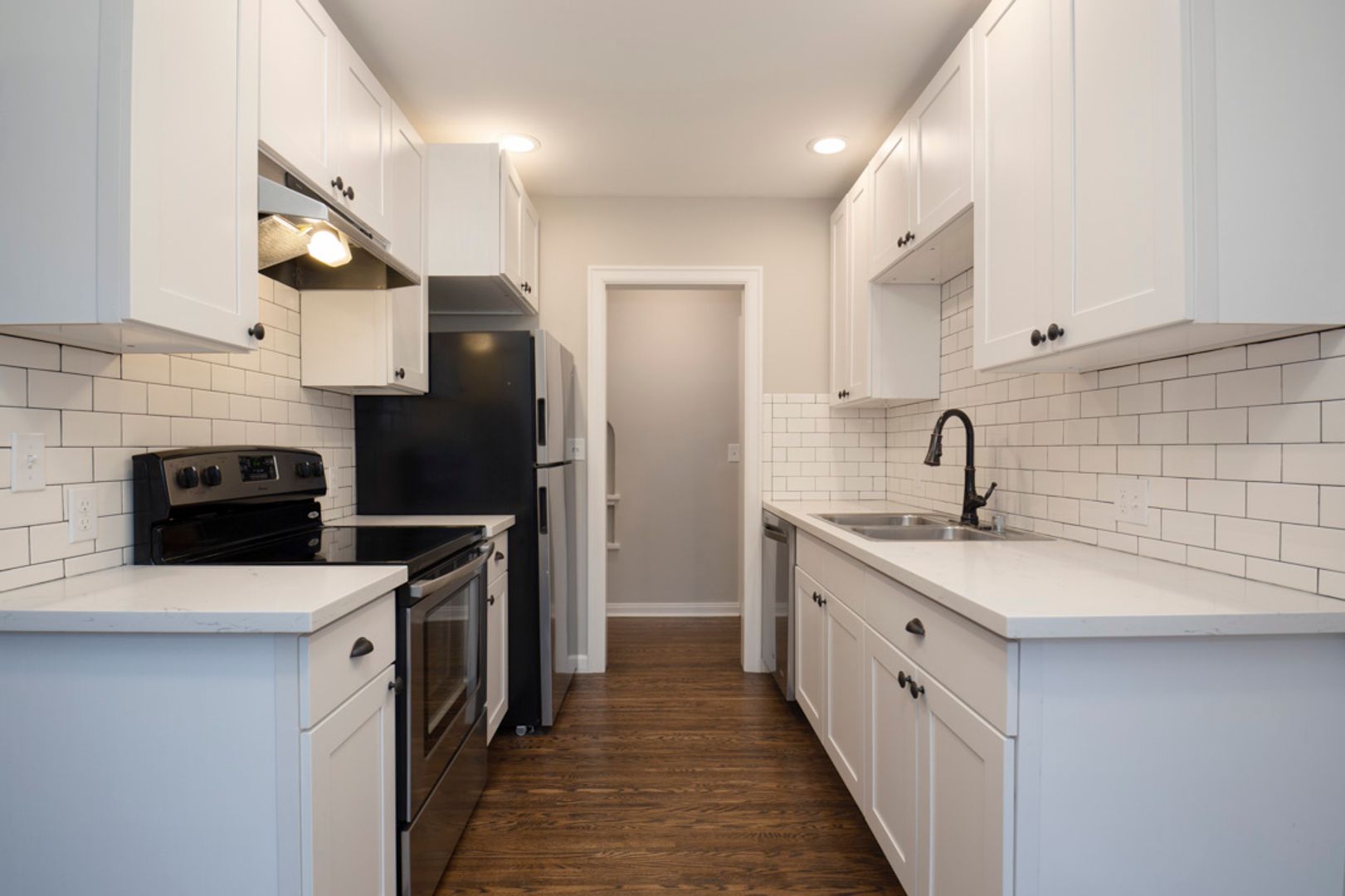 Seattle Apartment: 1404 3rd Avenue North