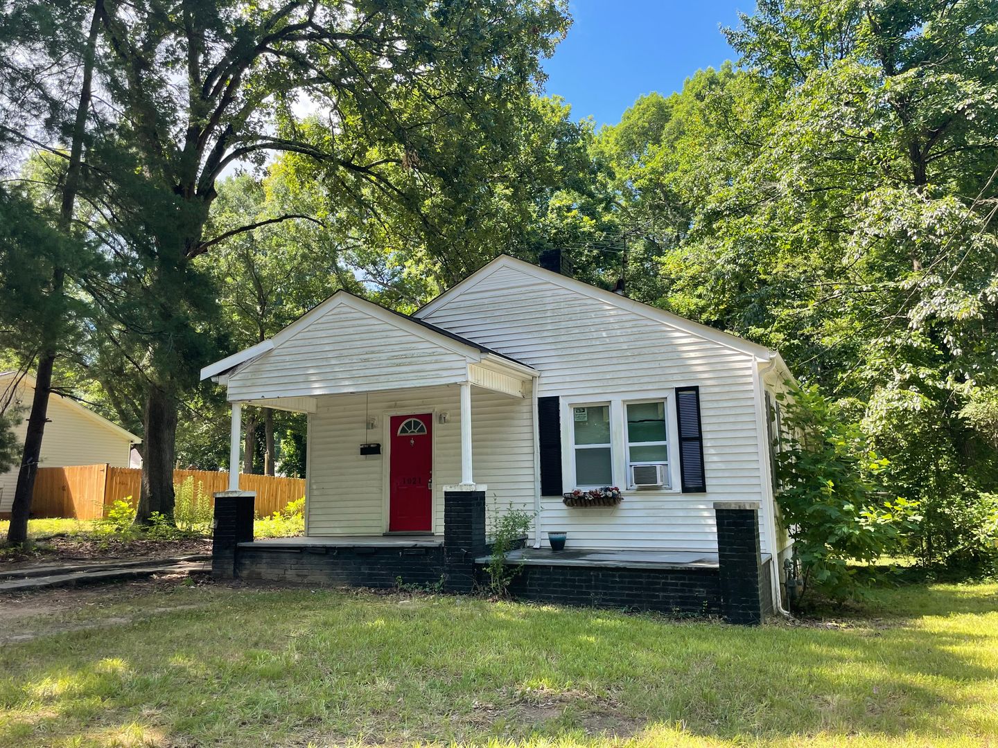 Gastonia House: 1021 Ridge Ave