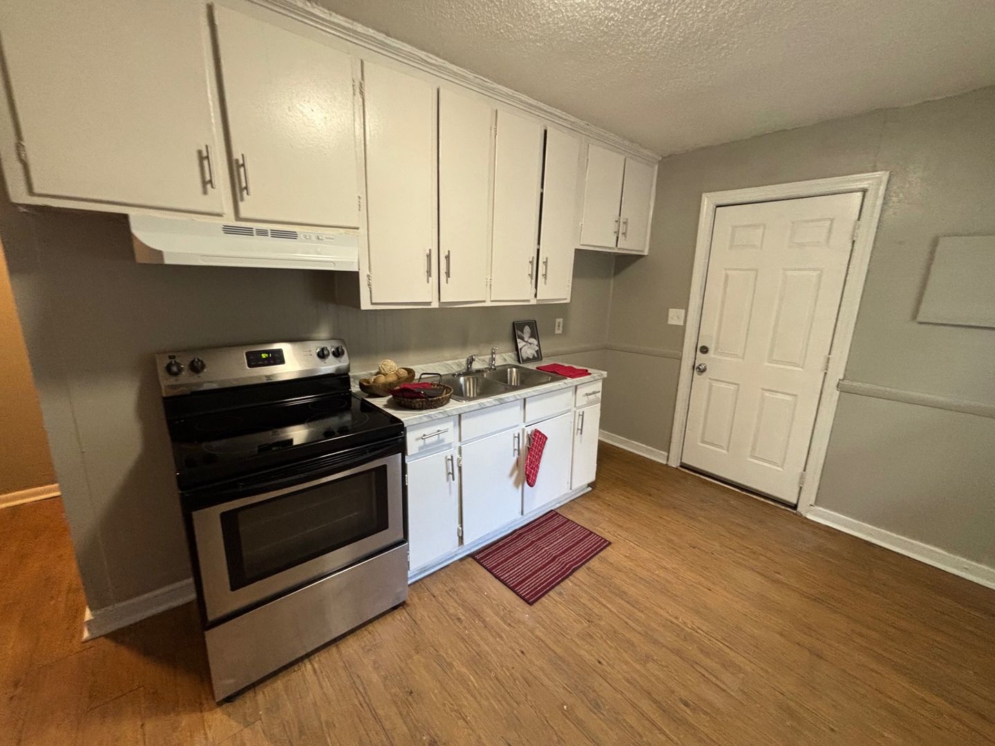 Charlotte Apartment: 3604 Jonquil St