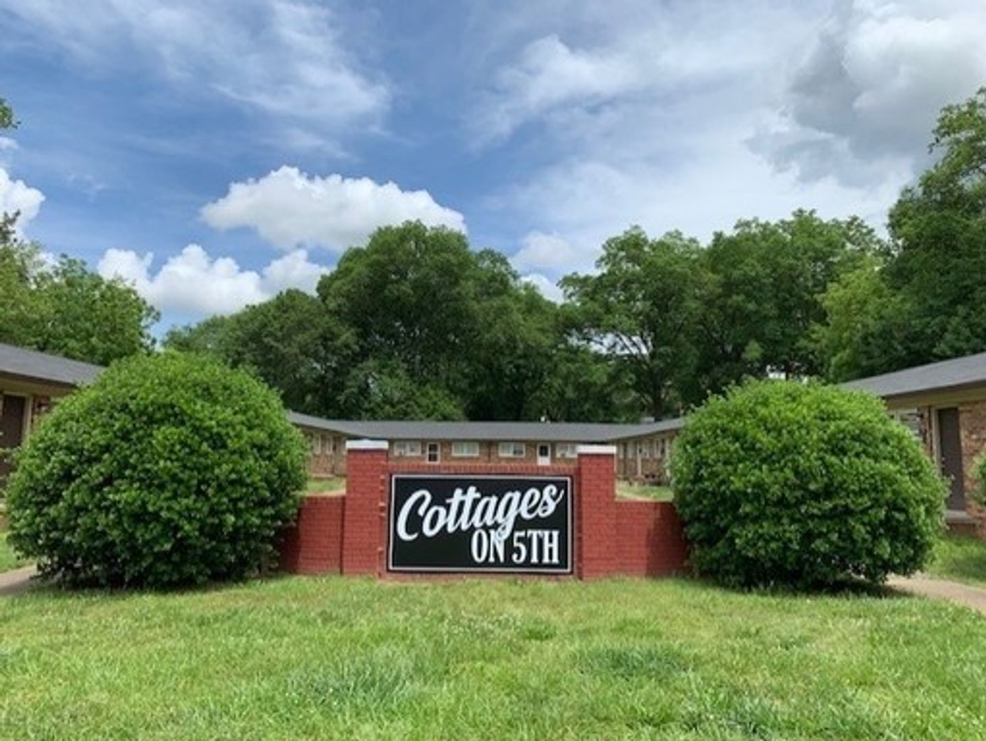 Gastonia Apartment: 610 W 5th