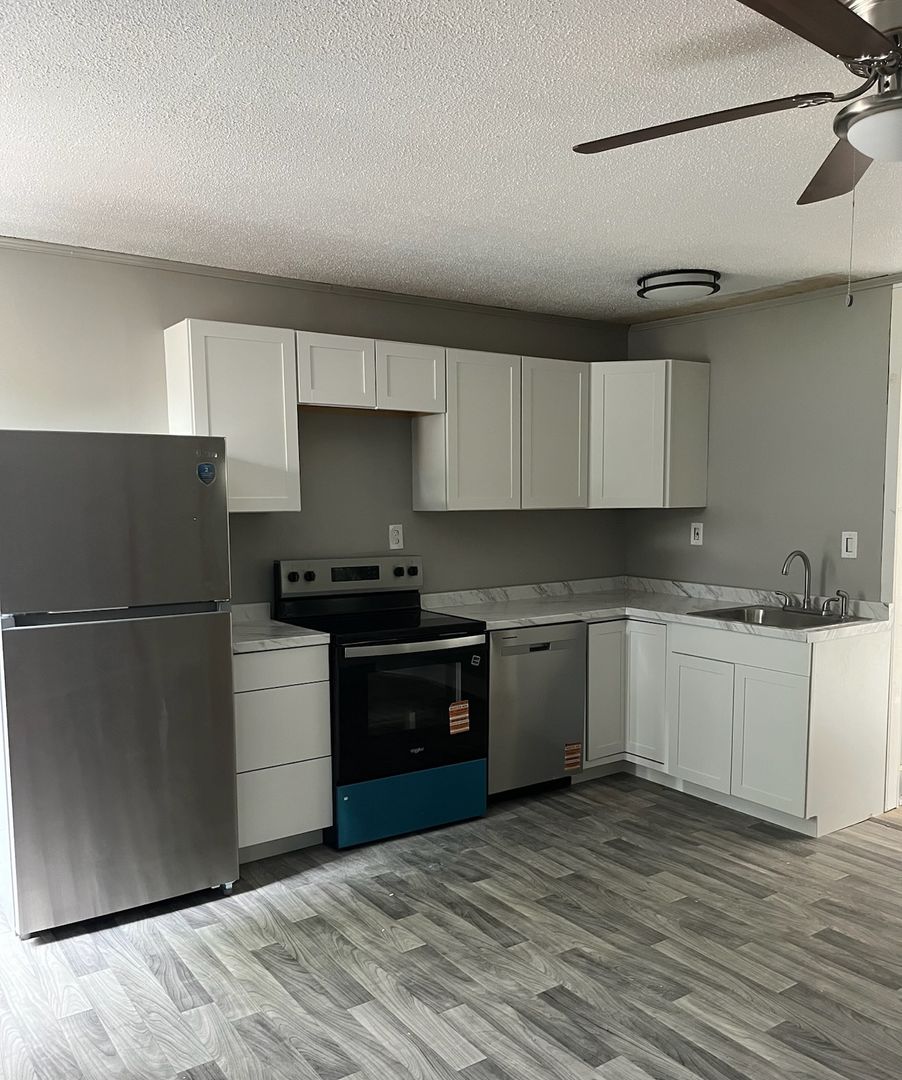 Gastonia Apartment: 320 Osceola St