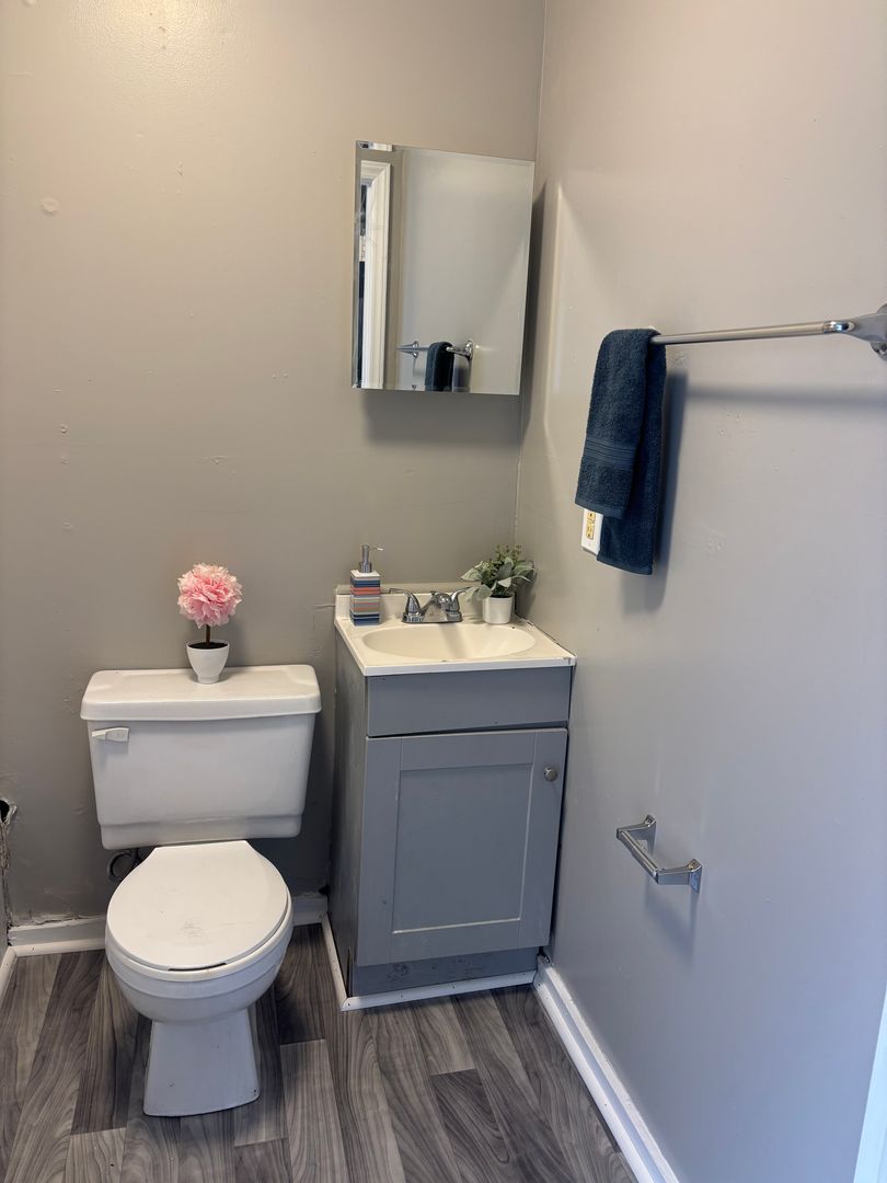 Gastonia Apartment: 390 N King Street