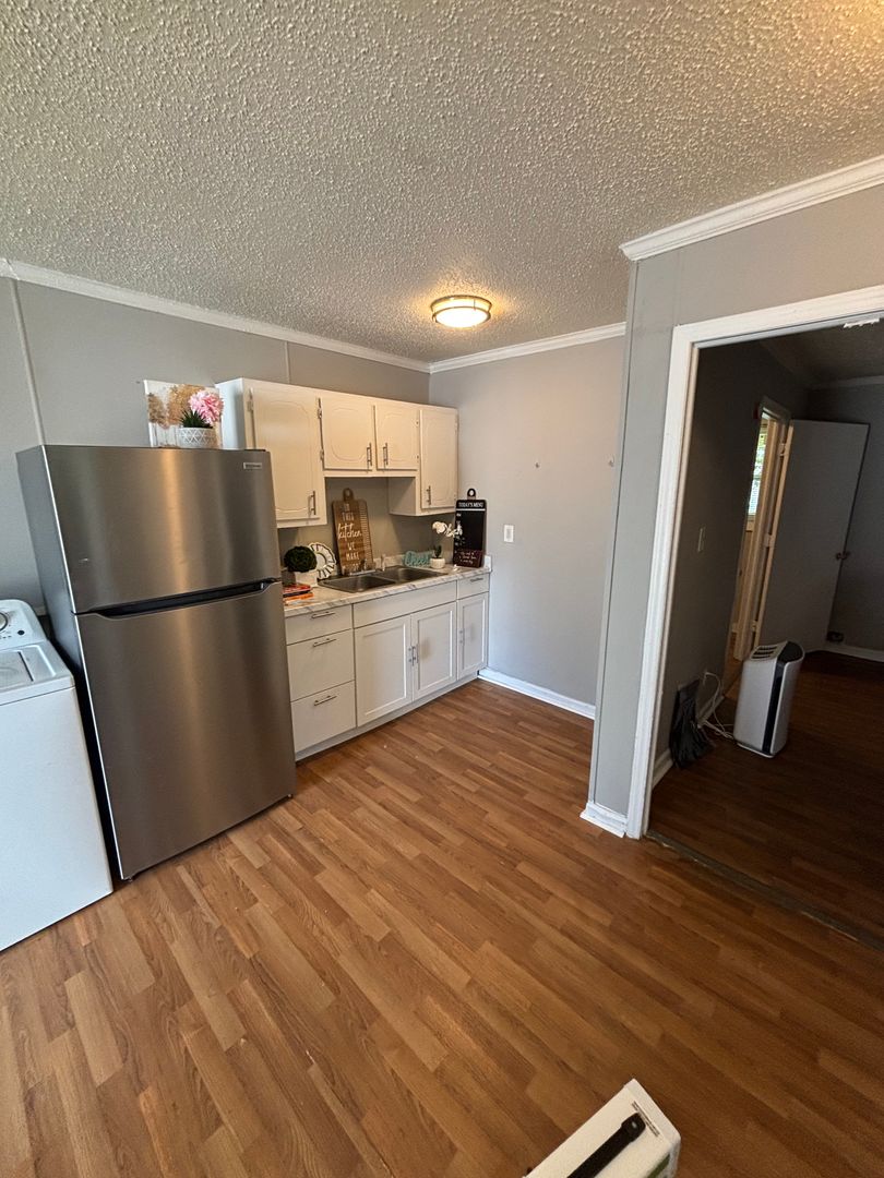 Gastonia Apartment: 320 Osceola St