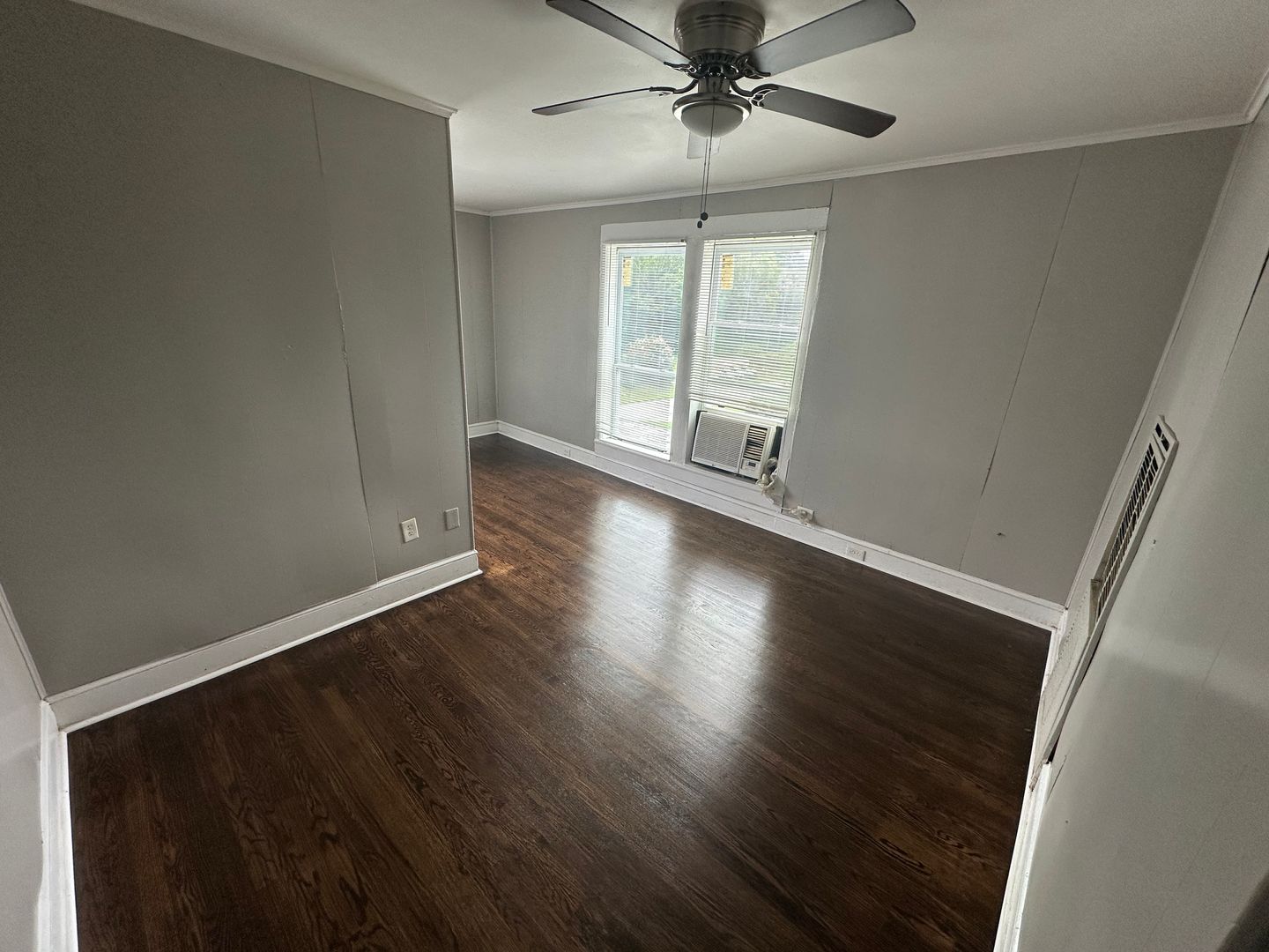 Lincolnton Apartment: 1114 S Aspen