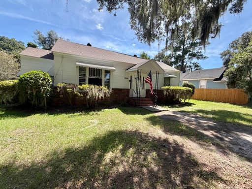 1 Bed 1 Bath Rental at 5608 A Jasmines, Ave, Savannah, GA – photo 1