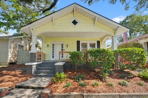 Renovated 4 Bedroom 2 Bathroom fenced in yard 1 off street parking – photo 1