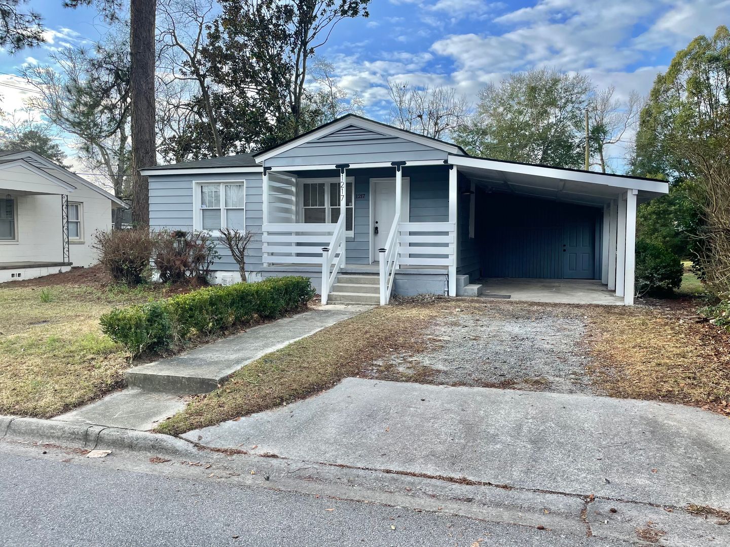 1217 E 60th st, Sackville — house for rent in Savannah, GA