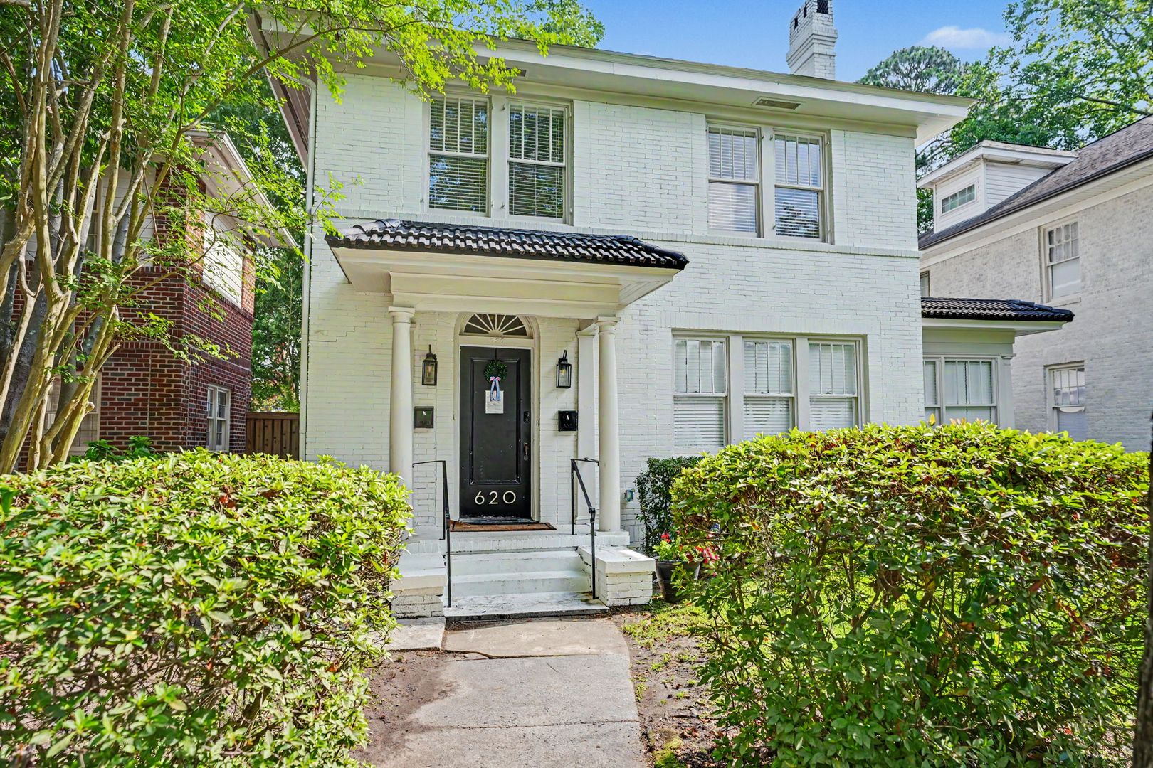 620 E 48th st B  - 620 E 48th st unit B