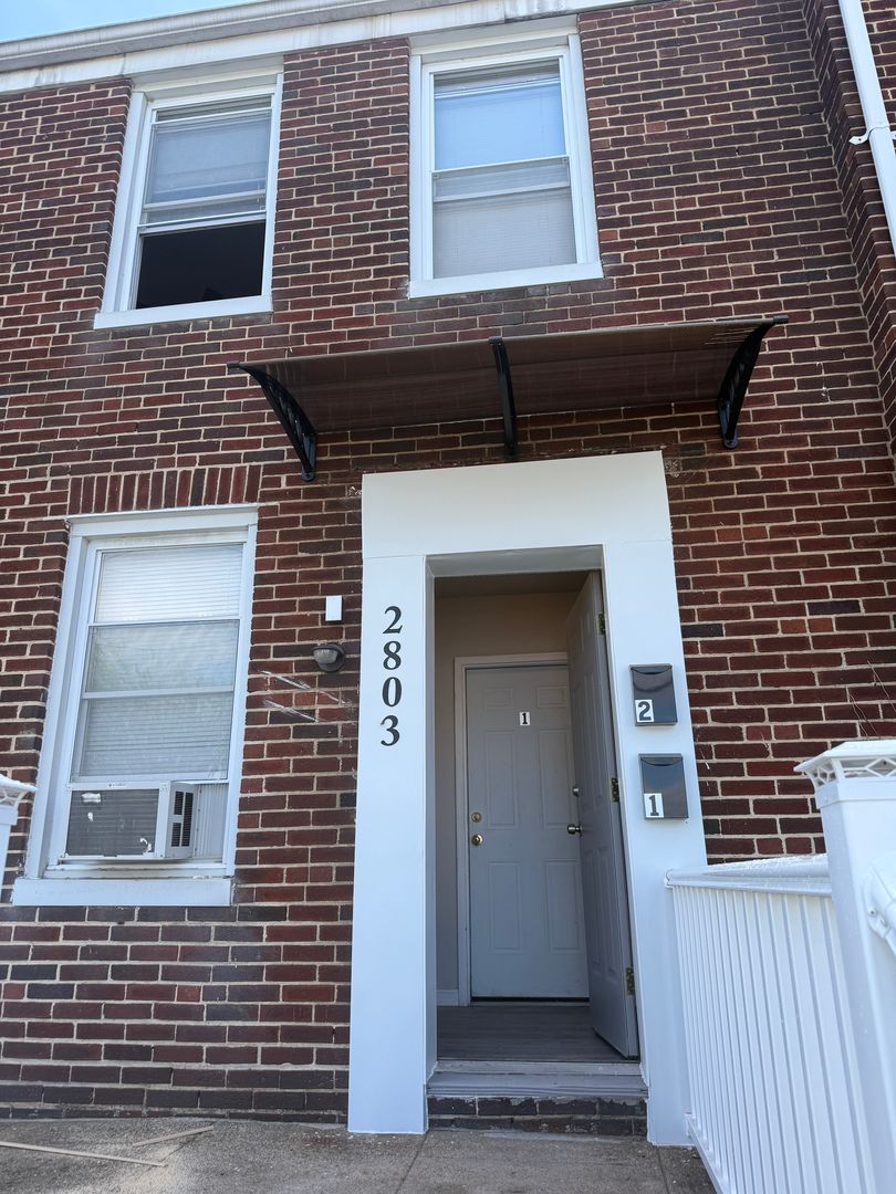 Baltimore Apartment: 2803 Edison Highway