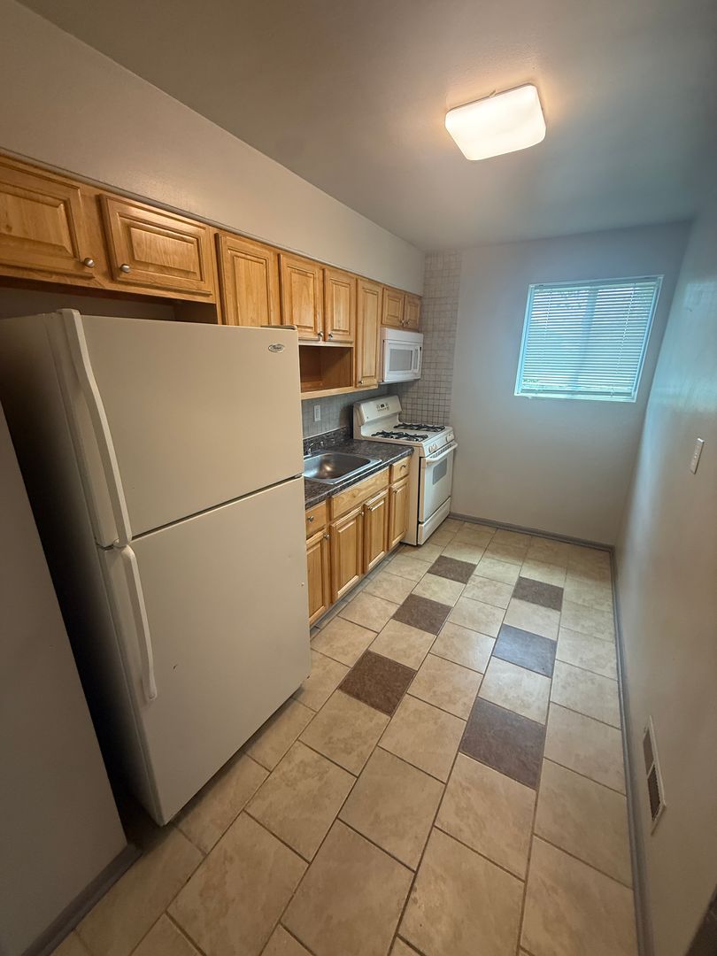 Baltimore Apartment: 3405 Frankford Ave