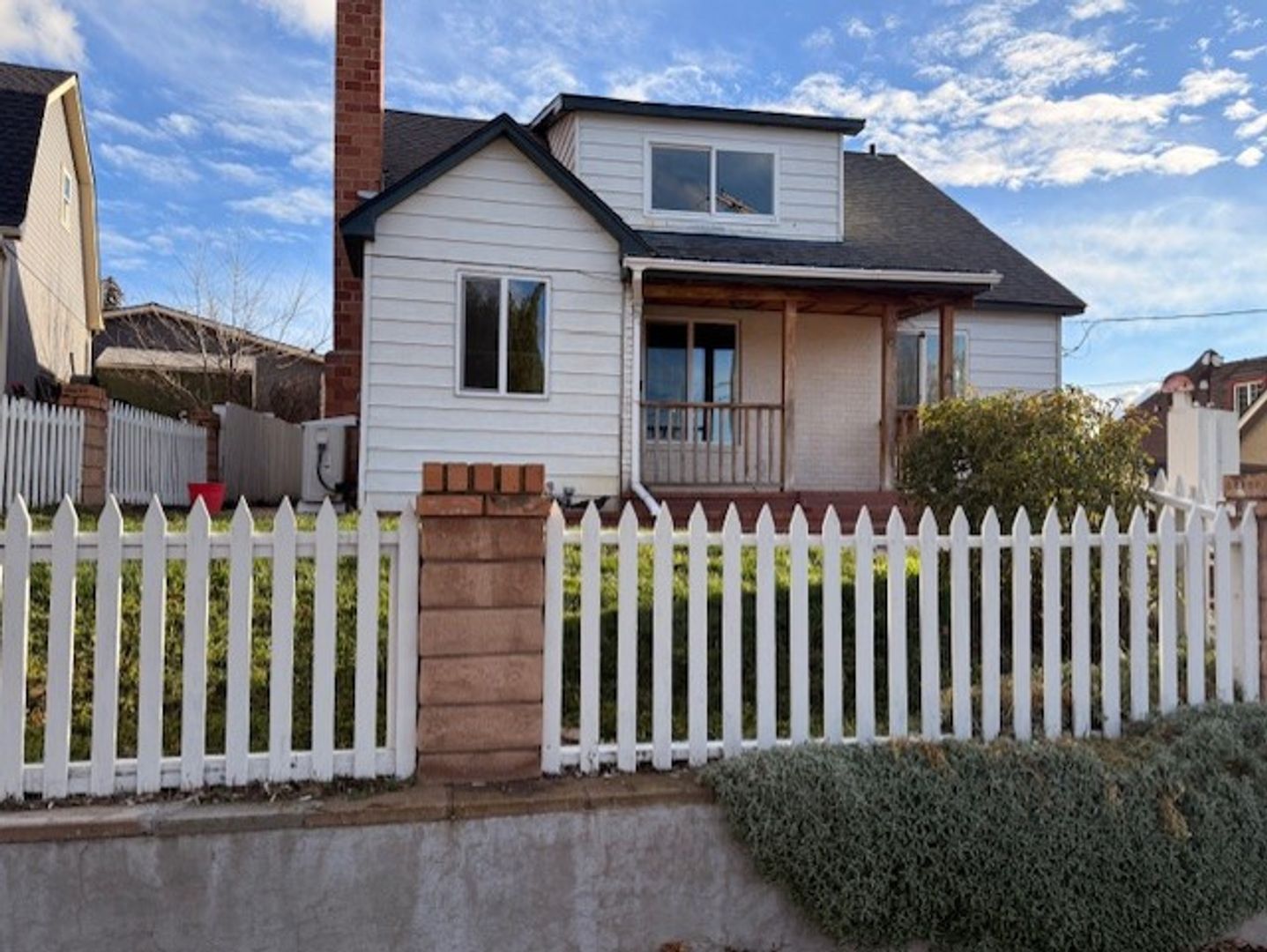 Klamath Falls Apartment: 330 Delta St