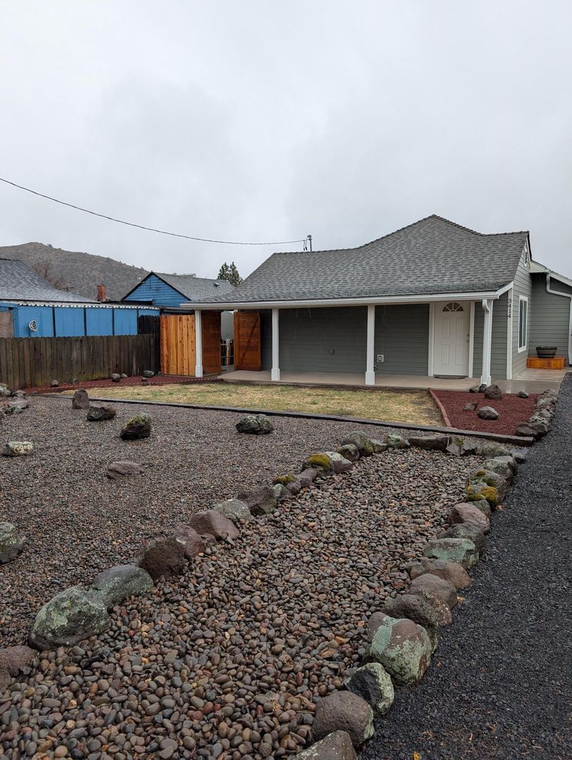 Klamath Falls House: 3414 Emerald Street