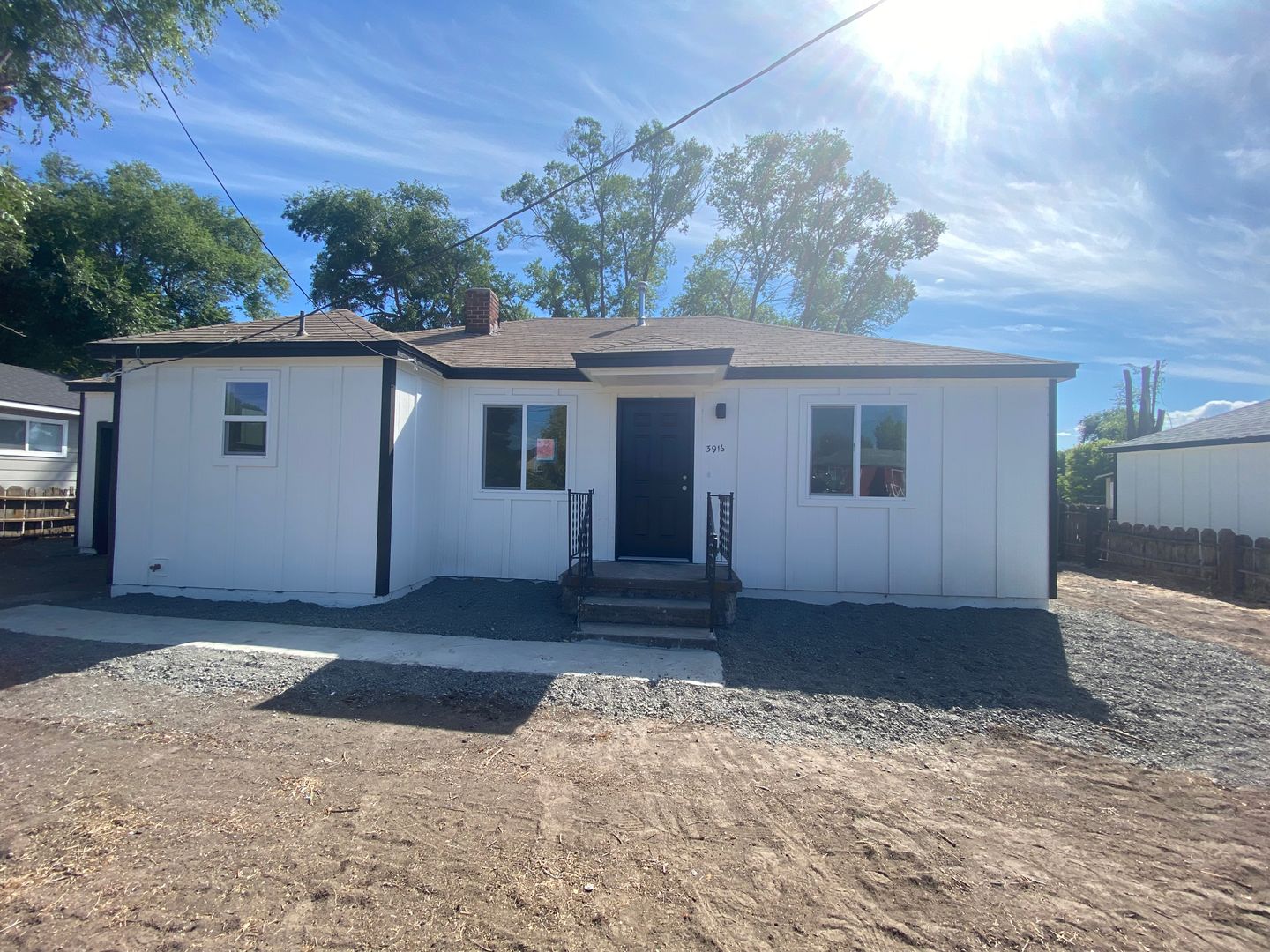 Klamath Falls House: 3916 Clinton Ave