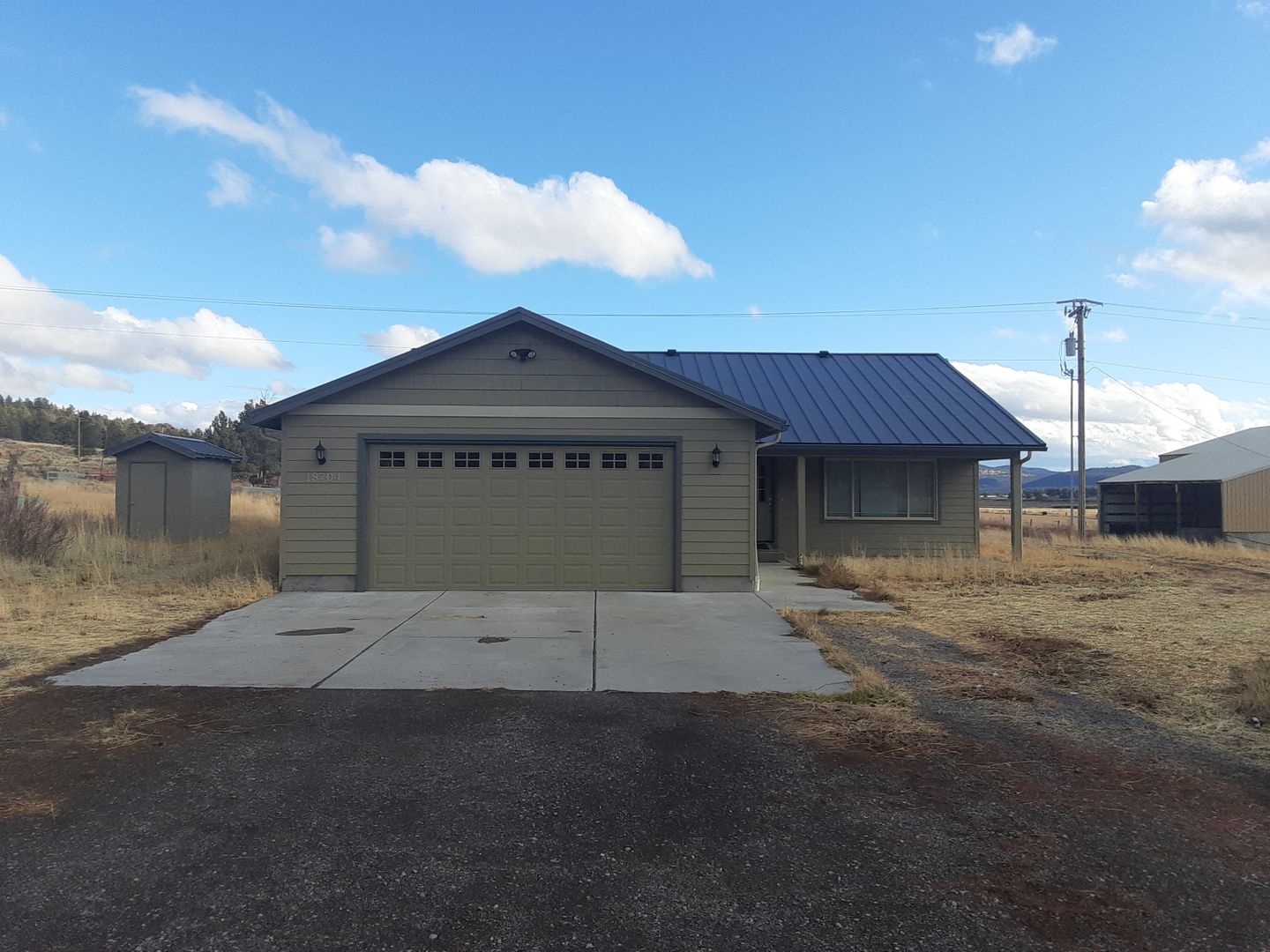 Klamath Falls House: 18704 N Poe Valley Rd