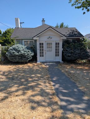 3 Bedroom 1 bath House – photo 1