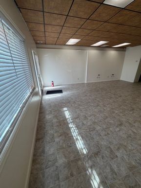 Commercial Unit on Esplanade Ave – photo 1