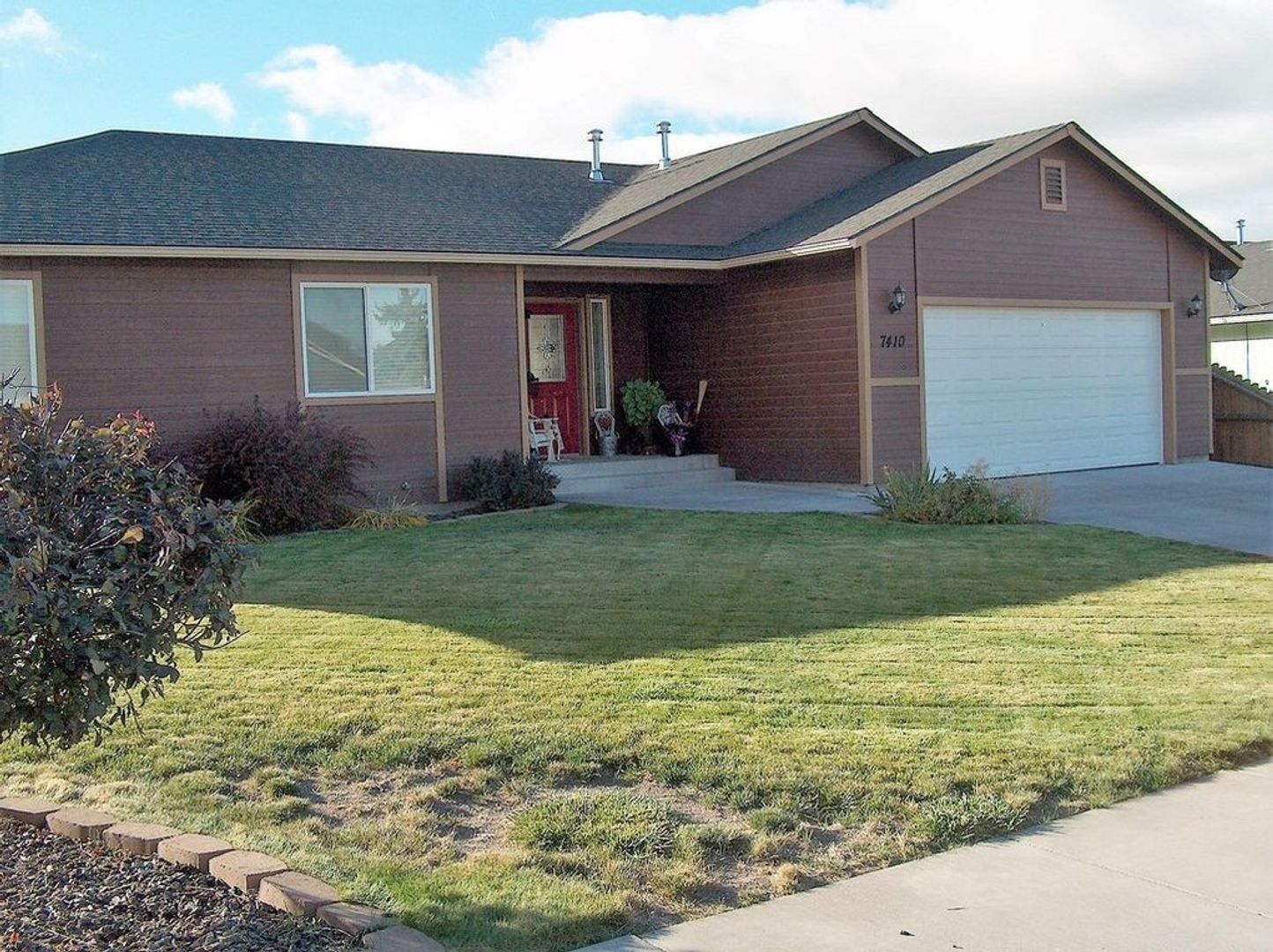 Klamath Falls House: 7410 Golden Trail