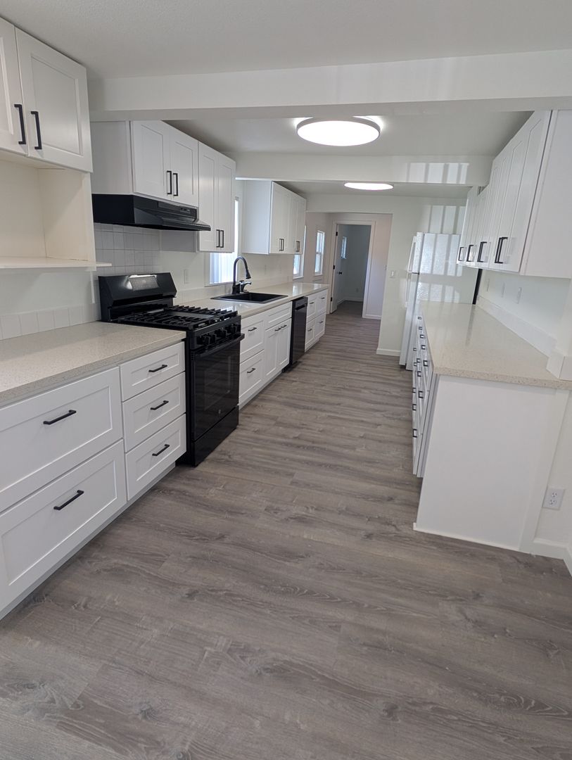 Klamath Falls House: 1420 Summers Lane