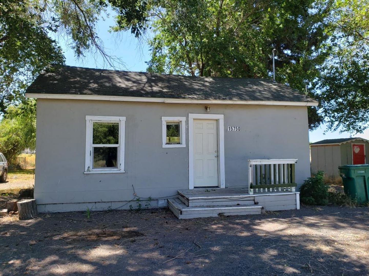 Merrill Apartment: 15750 Swisher Rd