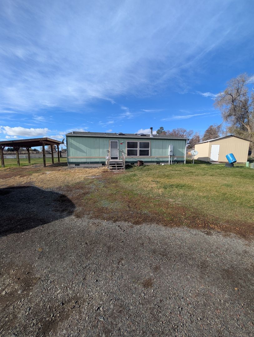 Klamath Falls House: 5720 Harlan Drive