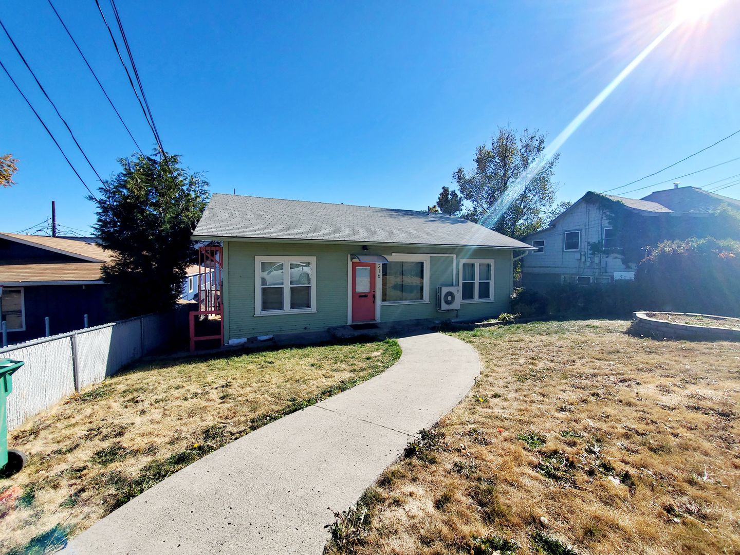 Klamath Falls House: 216 Pine Street
