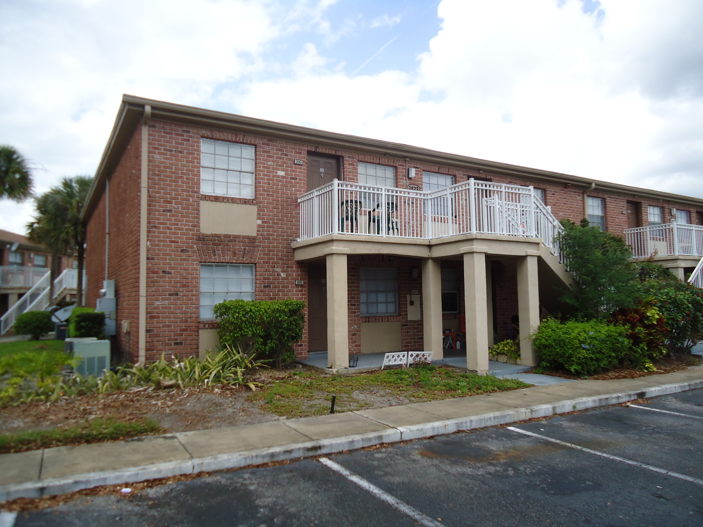 Maitland Apartment: 2422 Branch Way