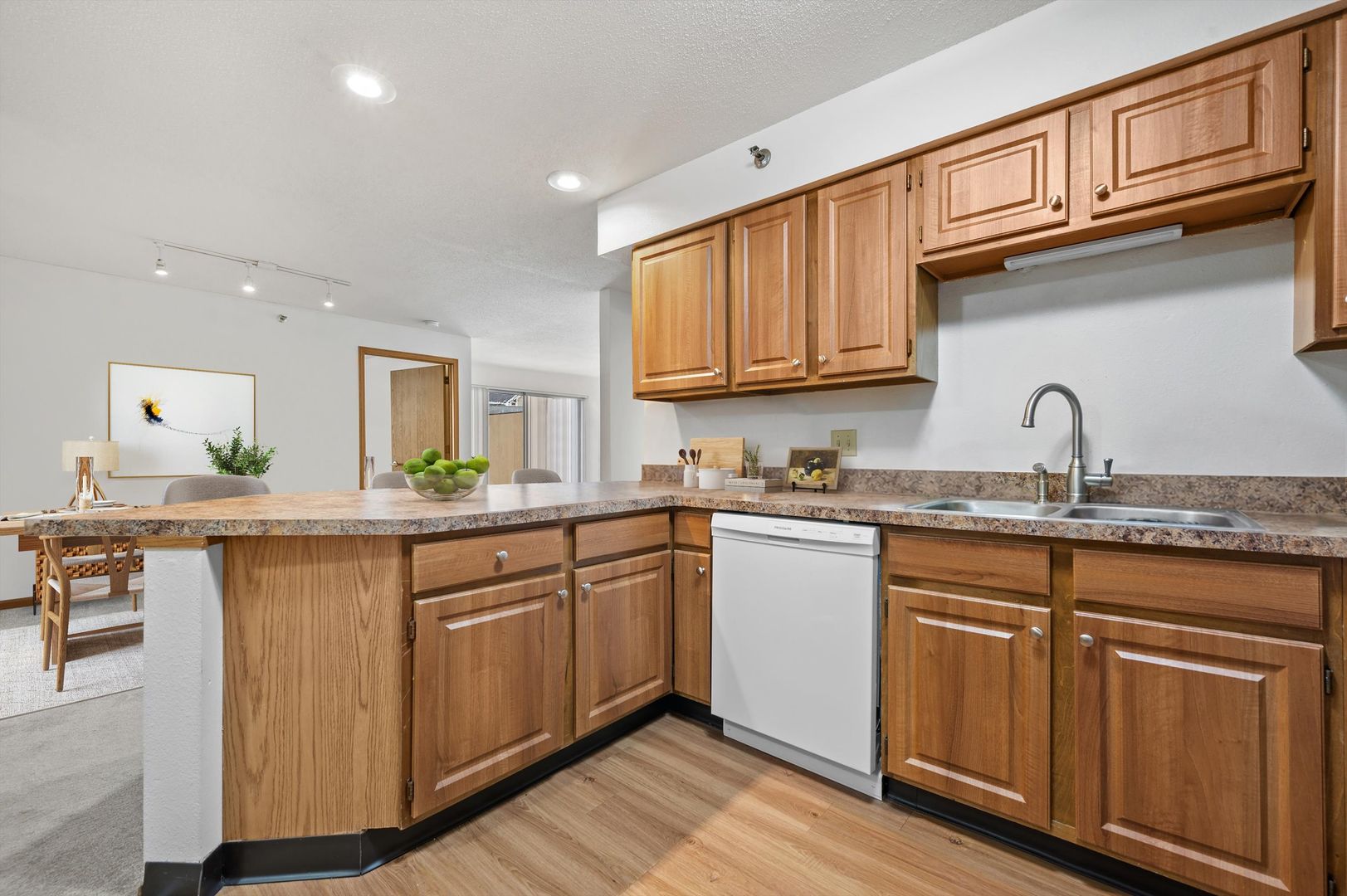 Wauwatosa Apartment: 7930 Harwood Ave