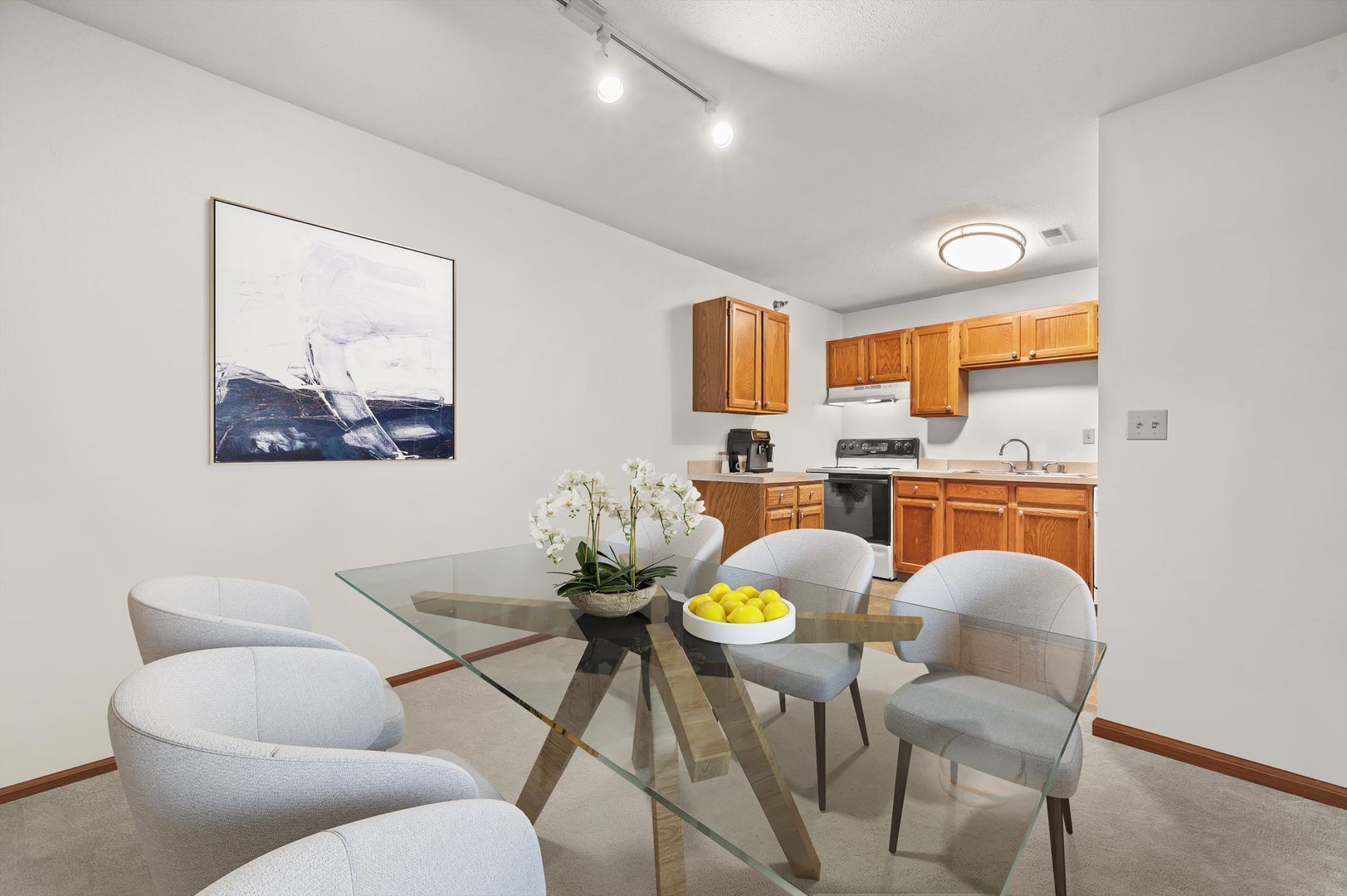 Menomonee Falls Apartment: White Oak Cr