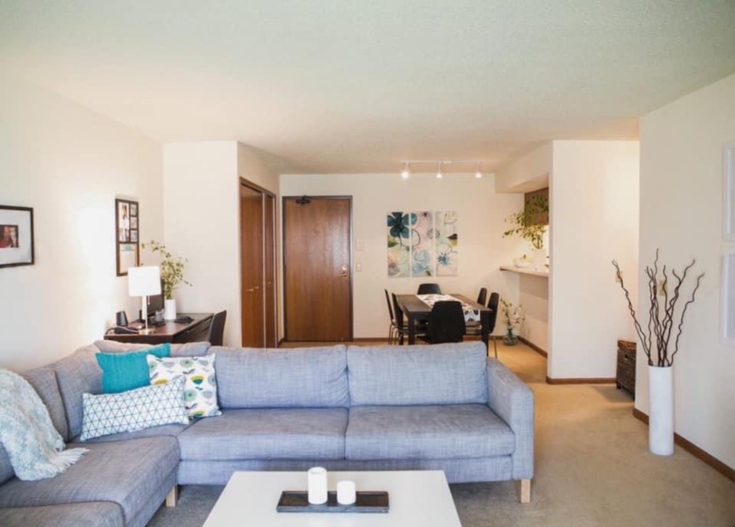 Menomonee Falls Apartment: N92 W17358 Appleton Ave