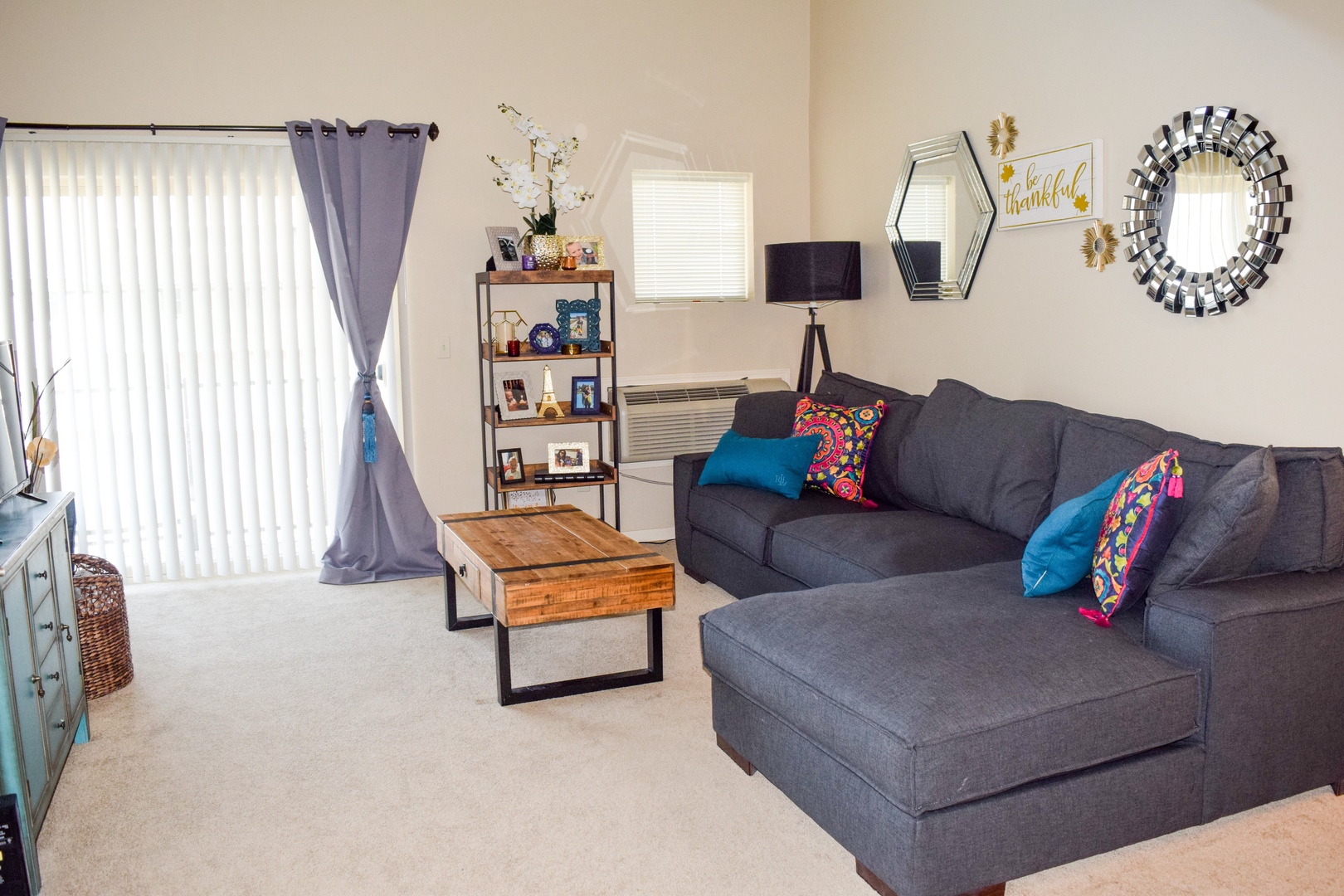 Waukesha Apartment: 1900-1916 E Broadway