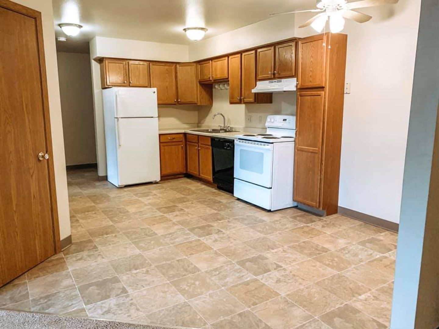 Delafield Country Aire Associates LLC