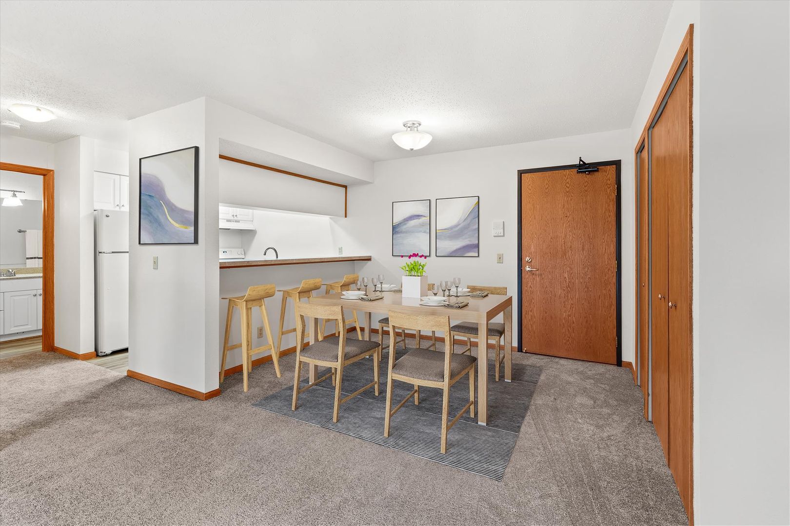 Sussex Apartment: N59W24050 Clover Dr