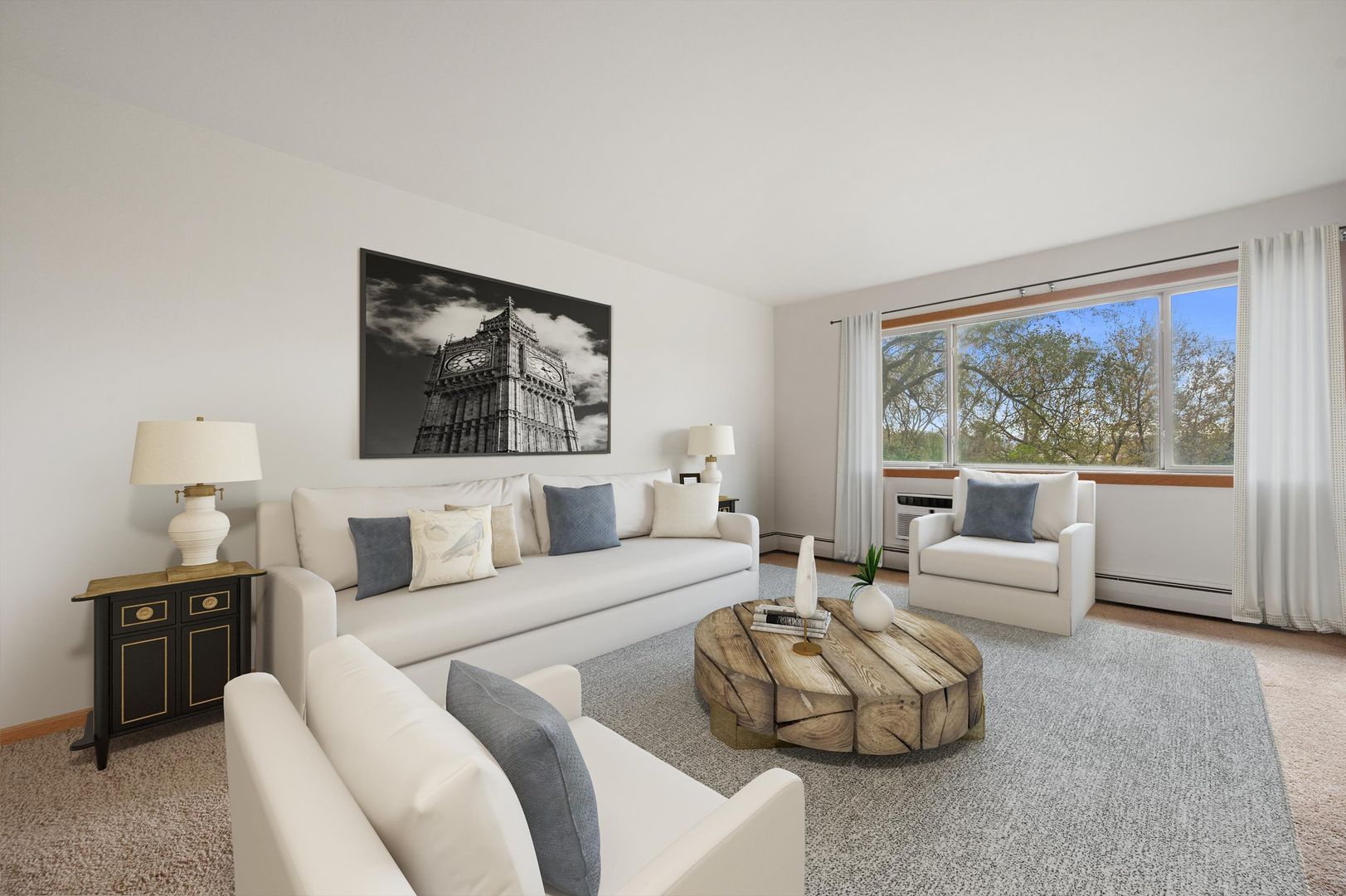 Hartland Apartment: 4830-4900 Easy St