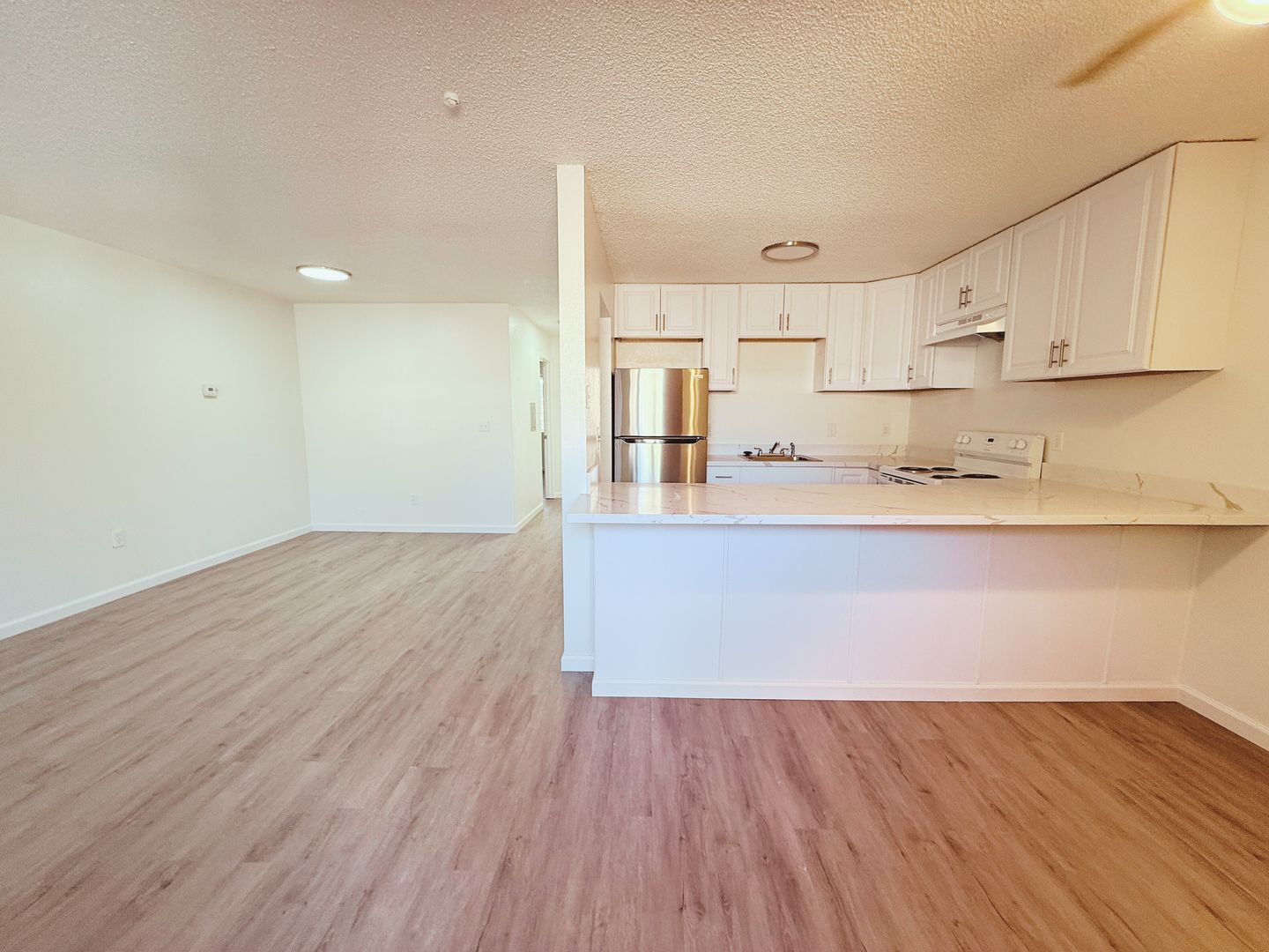 Santa Rosa Apartment: 6401 Montecito Blvd