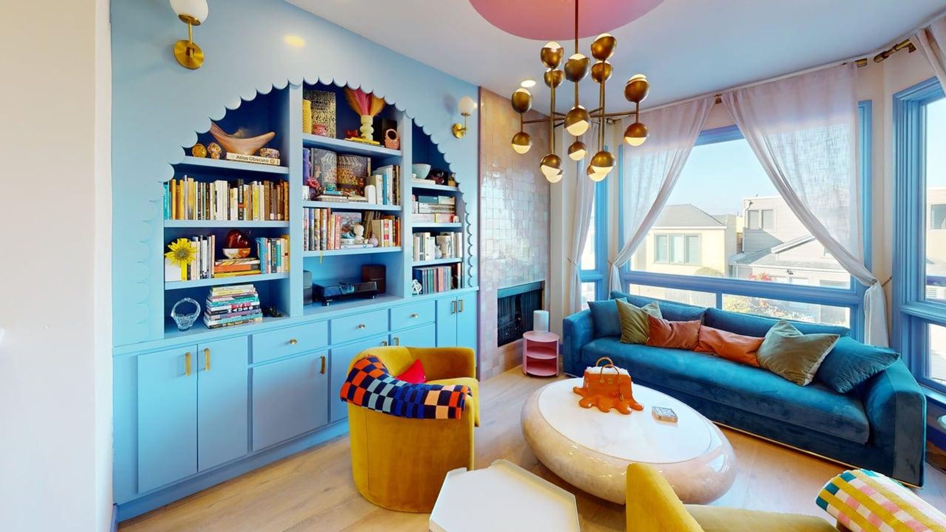 San Francisco House: 38 Aztec Street