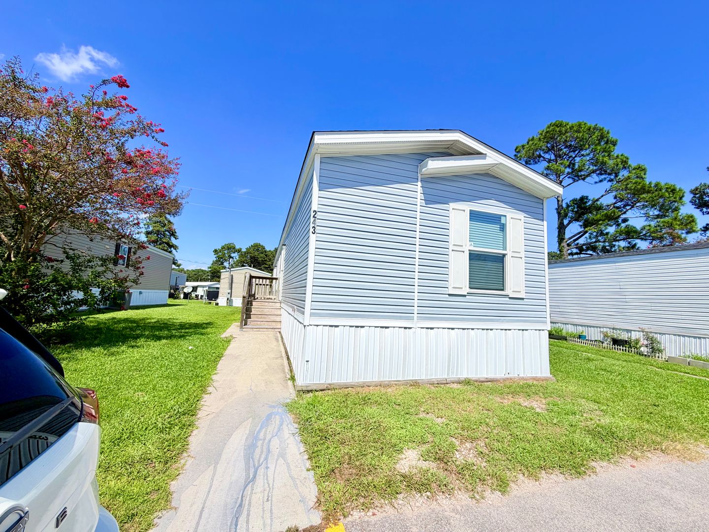 Jacksonville Apartment: 553 Corbin Street