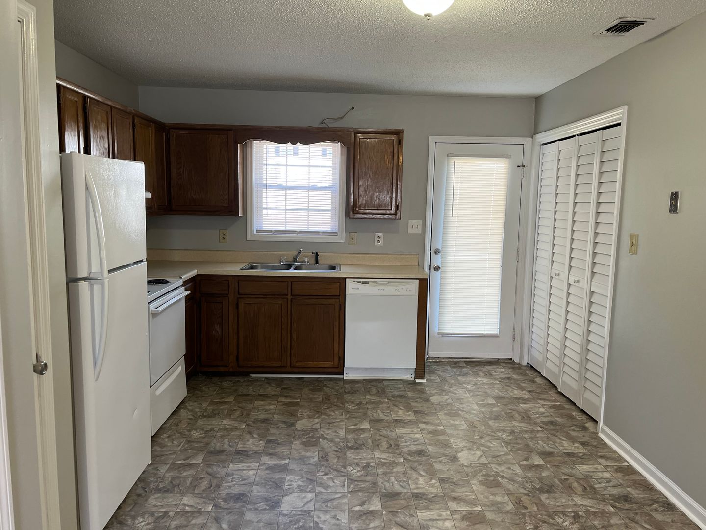 Jacksonville Apartment: 553 Corbin Street