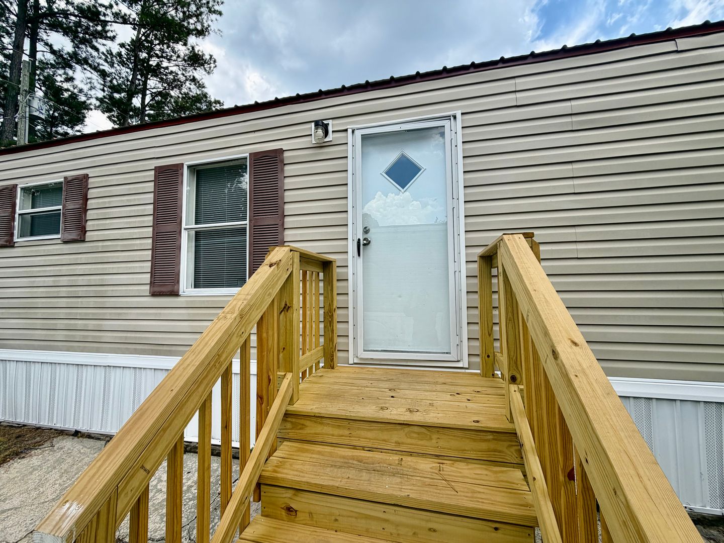 Jacksonville Apartment: 553 Corbin Street